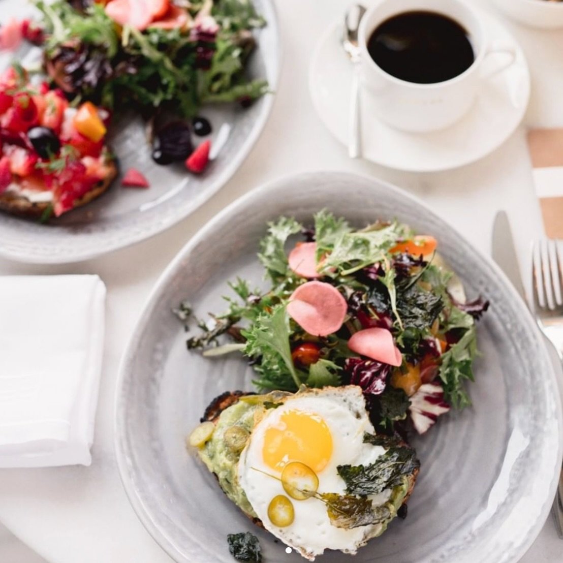 My kids are very excited about chocolate Easter eggs this weekend, but honestly, all I can think about is what type of eggs to make for breakfast! Swipe the pics, and then vote for your choice in the comments! All the recipes are available on my webs