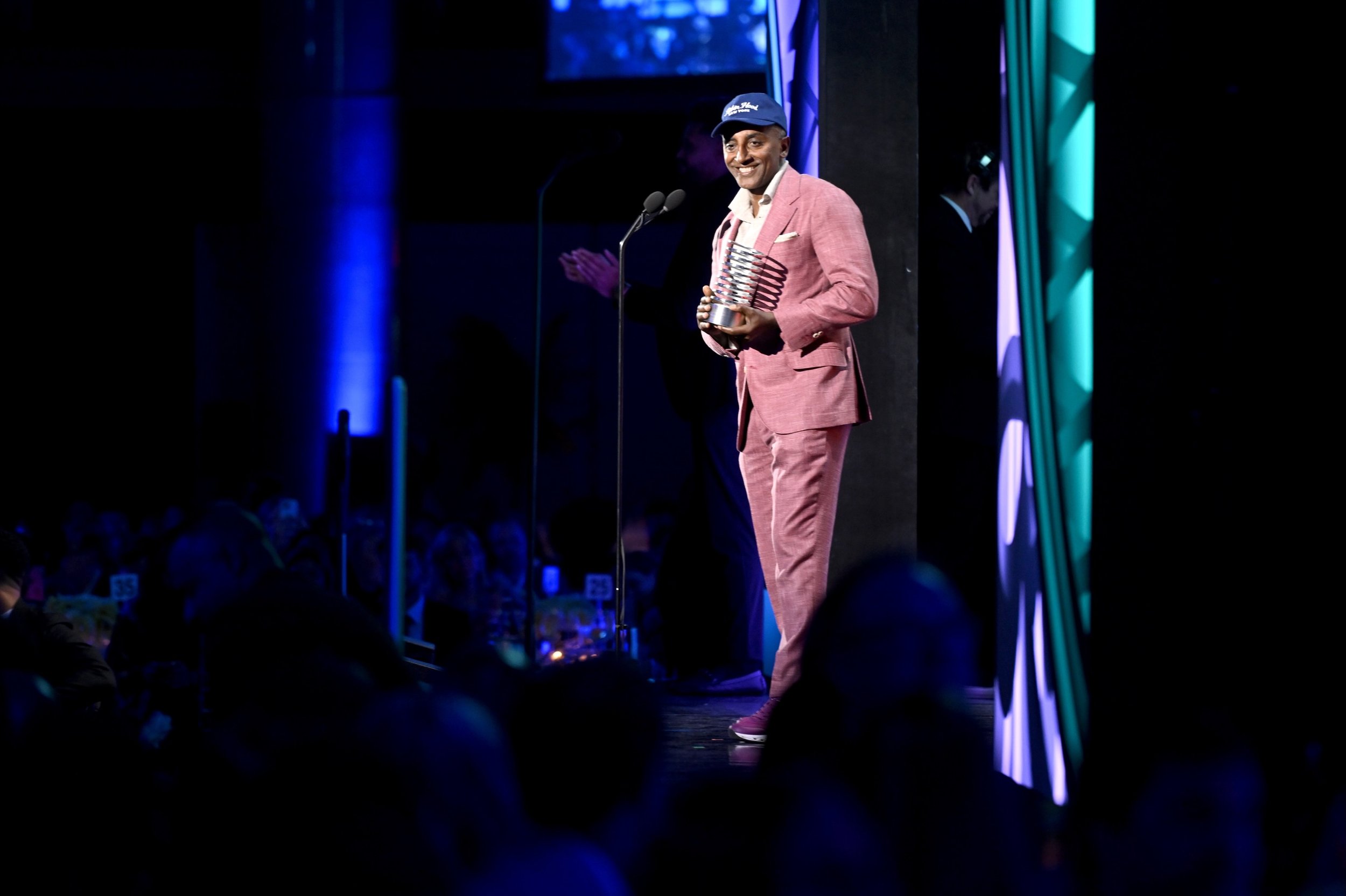 I was honored to present @Keith_Lee125 with a Special Achievement Award at the @TheWebbyAwards.

What Keith has built goes far beyond food reviews. He&rsquo;s changed the way people discover and support restaurants, especially family-run spots and sm