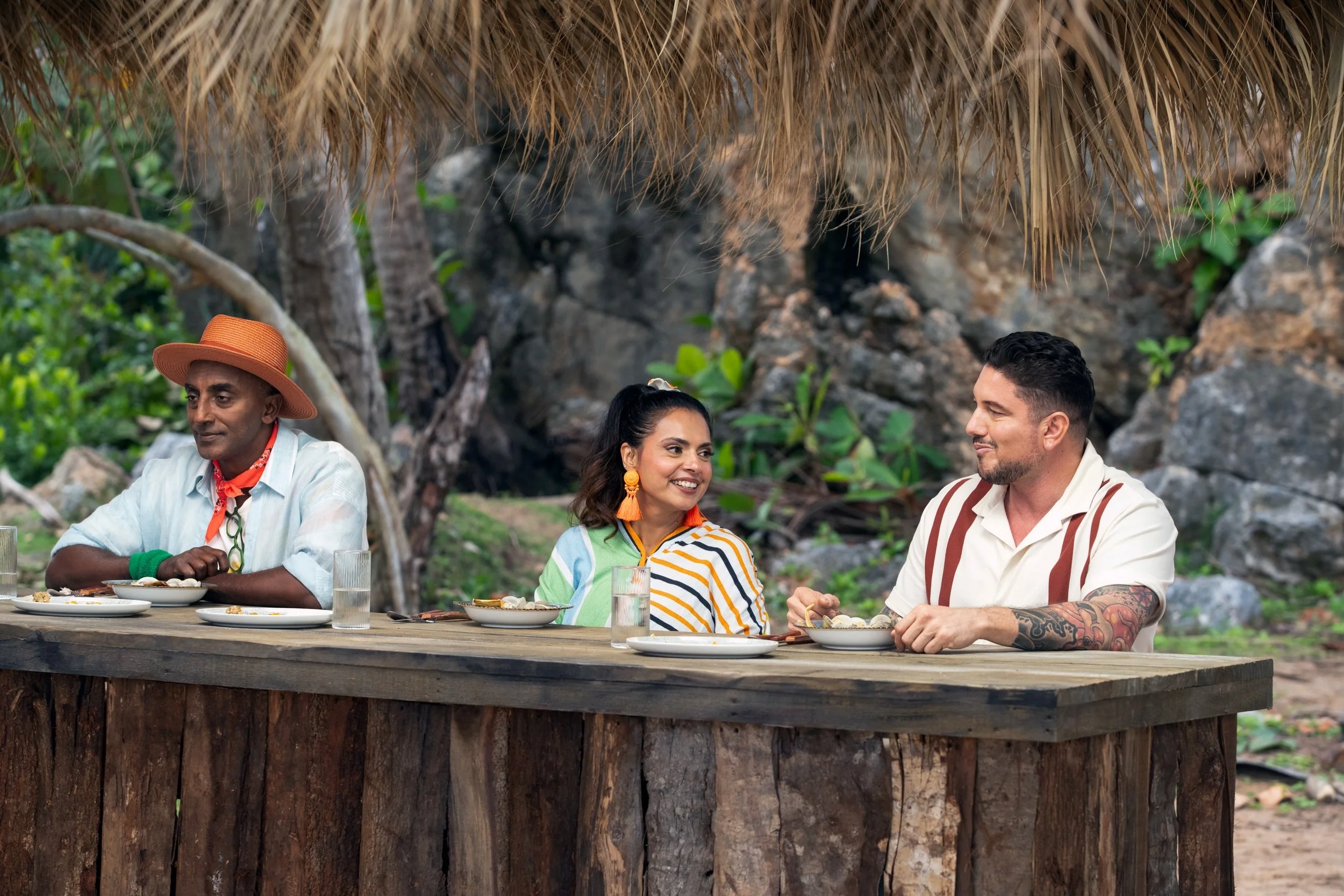 These chefs can conquer a kitchen, but the ocean is a whole different challenge! 🌊🔥

Tonight on #ChoppedCastaways, ten chefs have to dive into rough waters to retrieve their ingredients before racing back to primitive kitchens with the clock workin