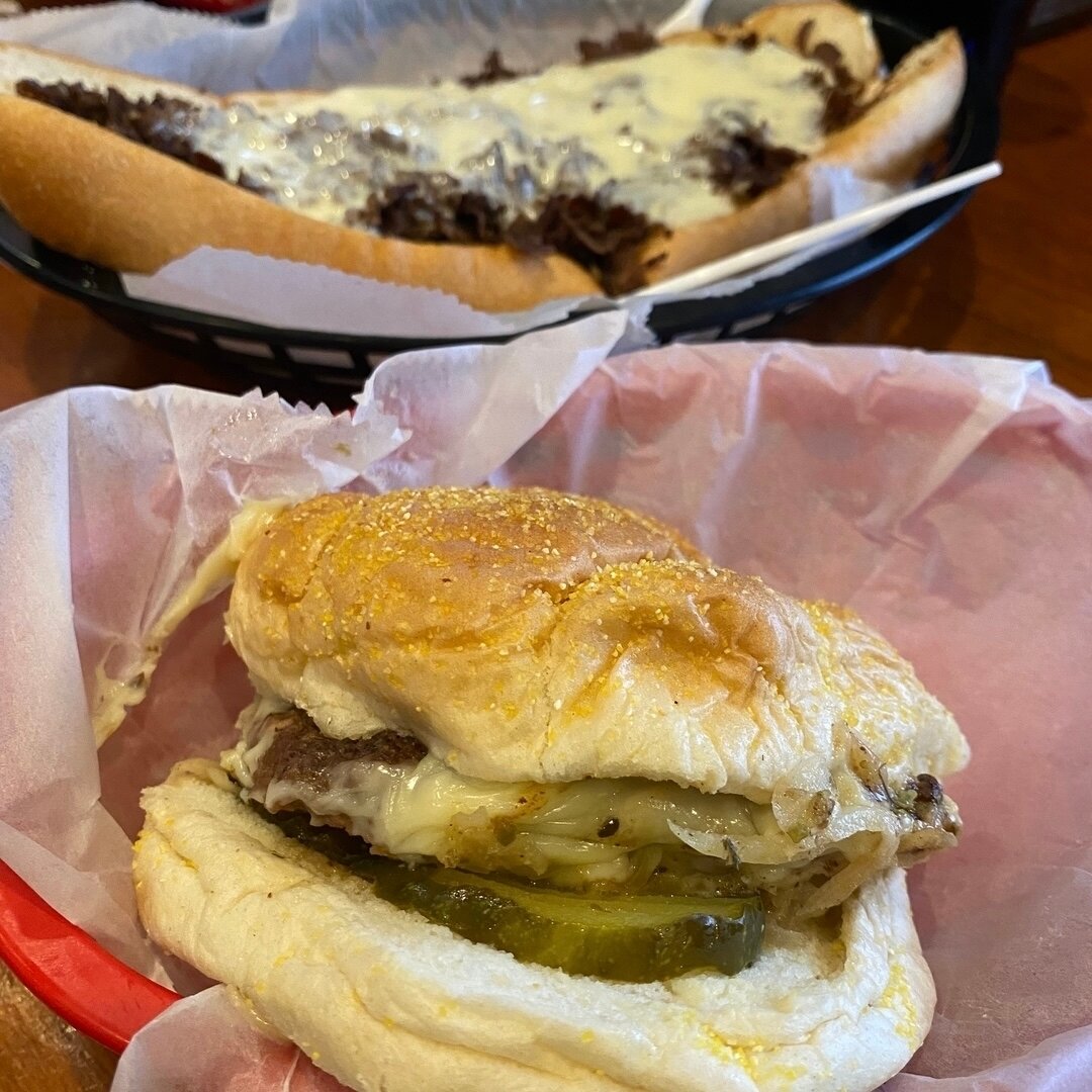 Travel Tuesdays: burgers from around the country 🌎 🍔⁣

J. Michaels Philly Deli in Wilmington, NC. The cheeseburger, their incredible Philly cheesesteaks, and all the fixins&hellip;with never ending sweet tea. @jmichaels_phillydeli 

#mikeeatsnycbur