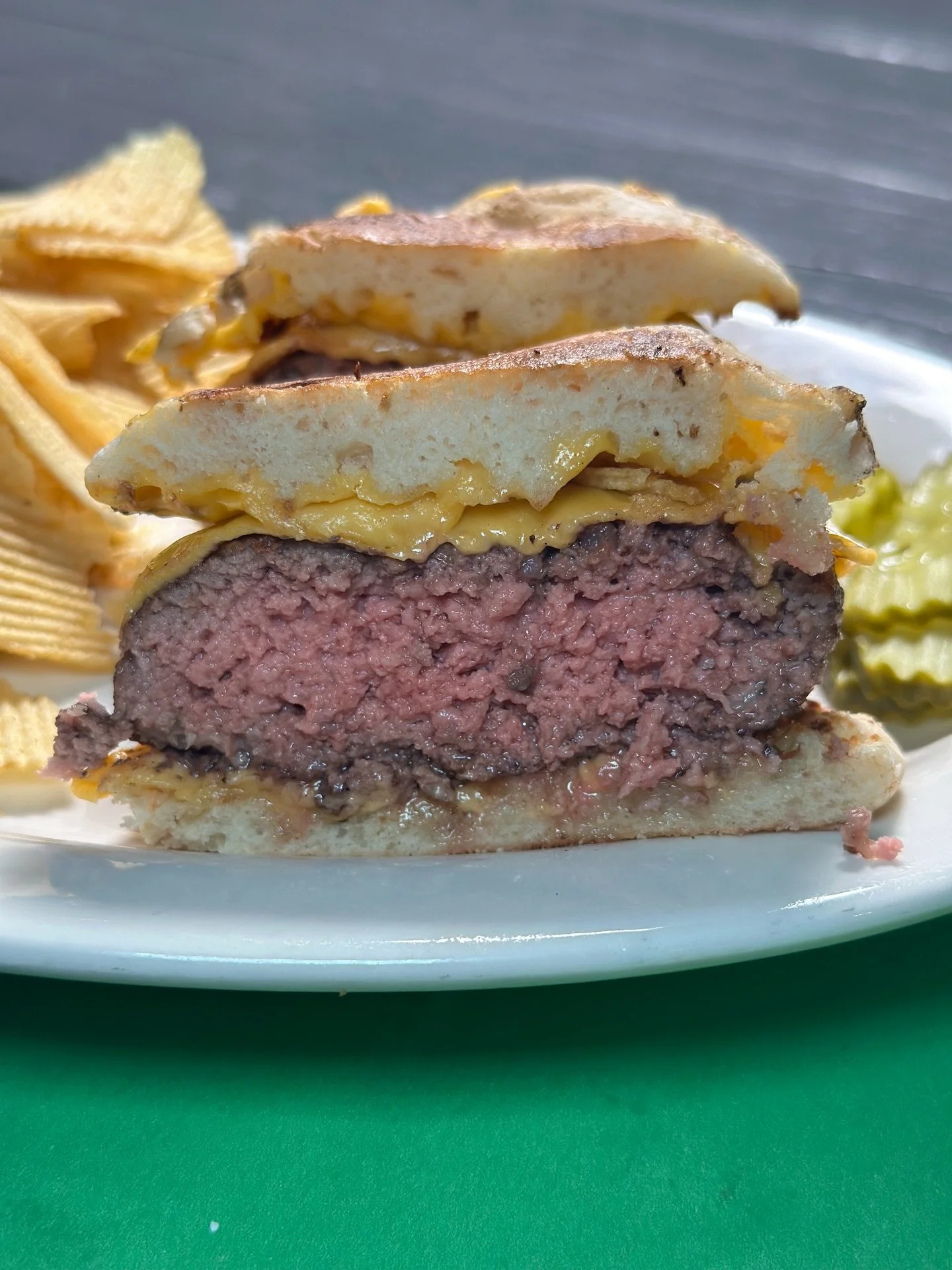 The Cheeseburger from @duffys_tavern_siny 

Home of &ldquo;Staten Island&rsquo;s Best Burgers&rdquo; and I concur!

Officially verified as one of the best in NYC by Mike Eats NYC Burgers. Check out the link in bio to read a full review and see where 
