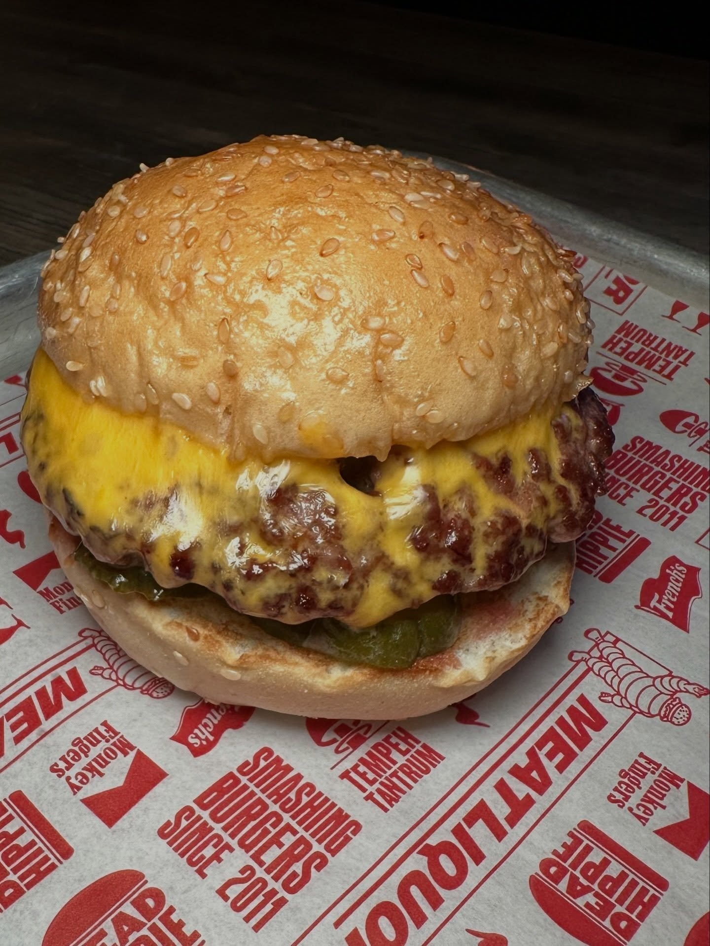 Travel Tuesdays: burgers from around the world 🌍 🍔

The Cheese from @meatgram in London 🇬🇧 

#mikeeatsnycburgers #traveltuesdays