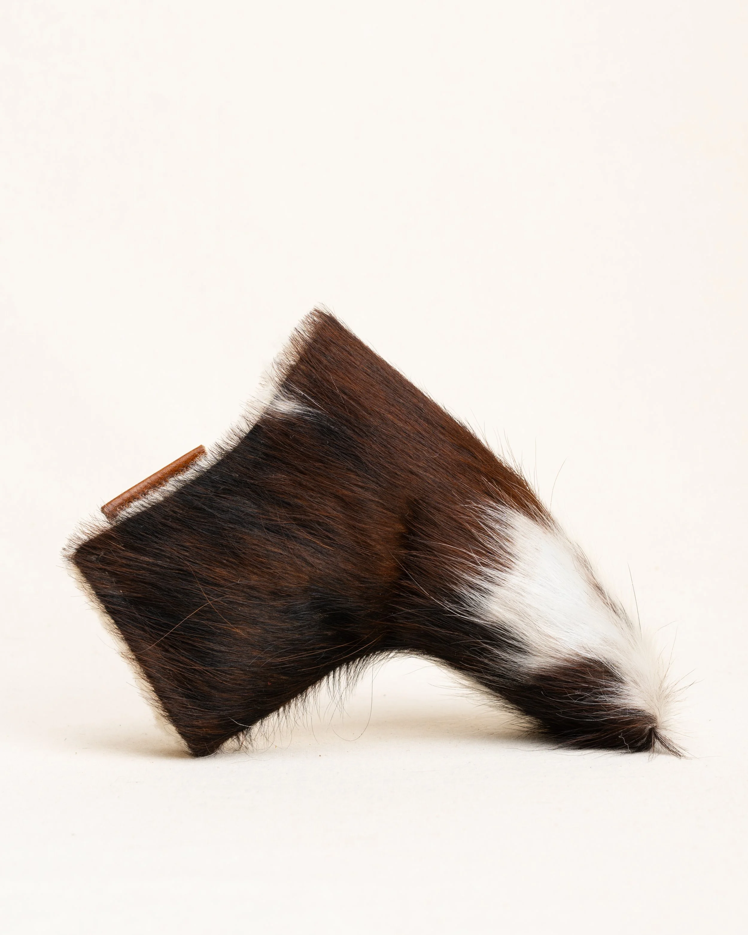 GoldenSoulGolf-Cowhide-Blade-PutterCover-14.jpg