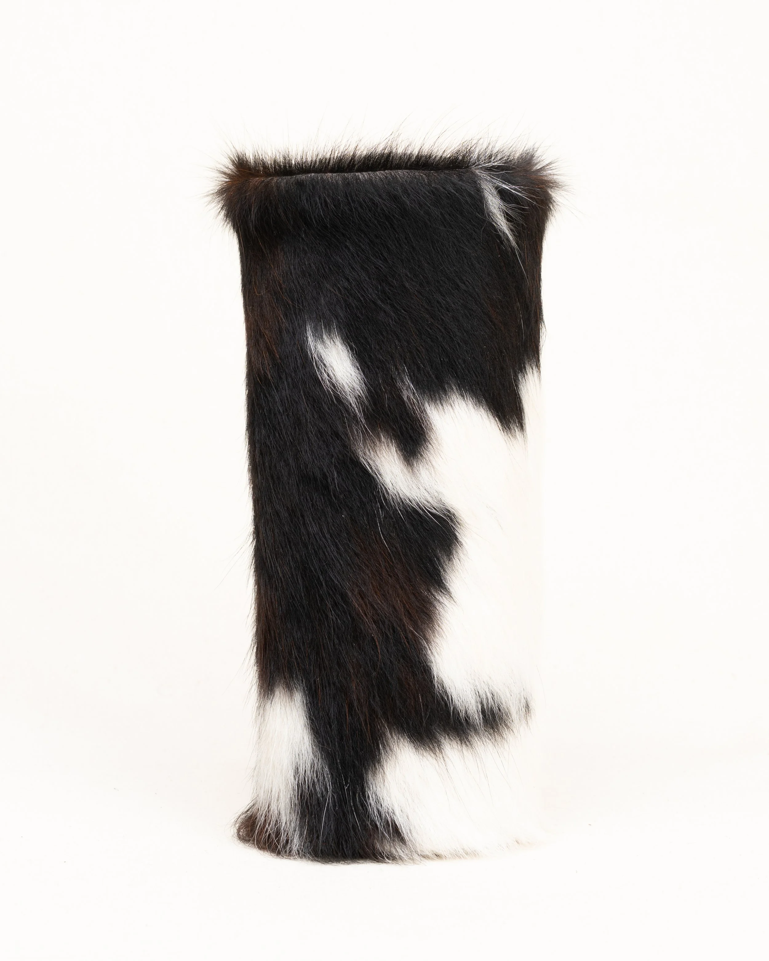 GoldenSoulGolf-Cowhide-Barrel-Fairway-Headcovers-4.jpg