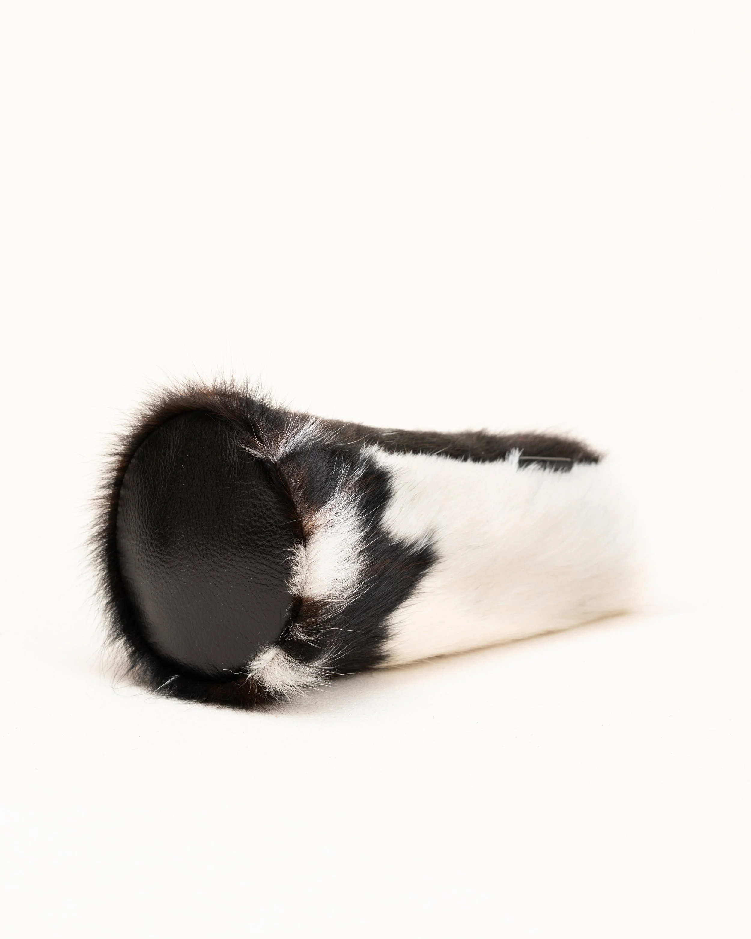GoldenSoulGolf-Cowhide-Barrel-Fairway-Headcovers-6.jpg