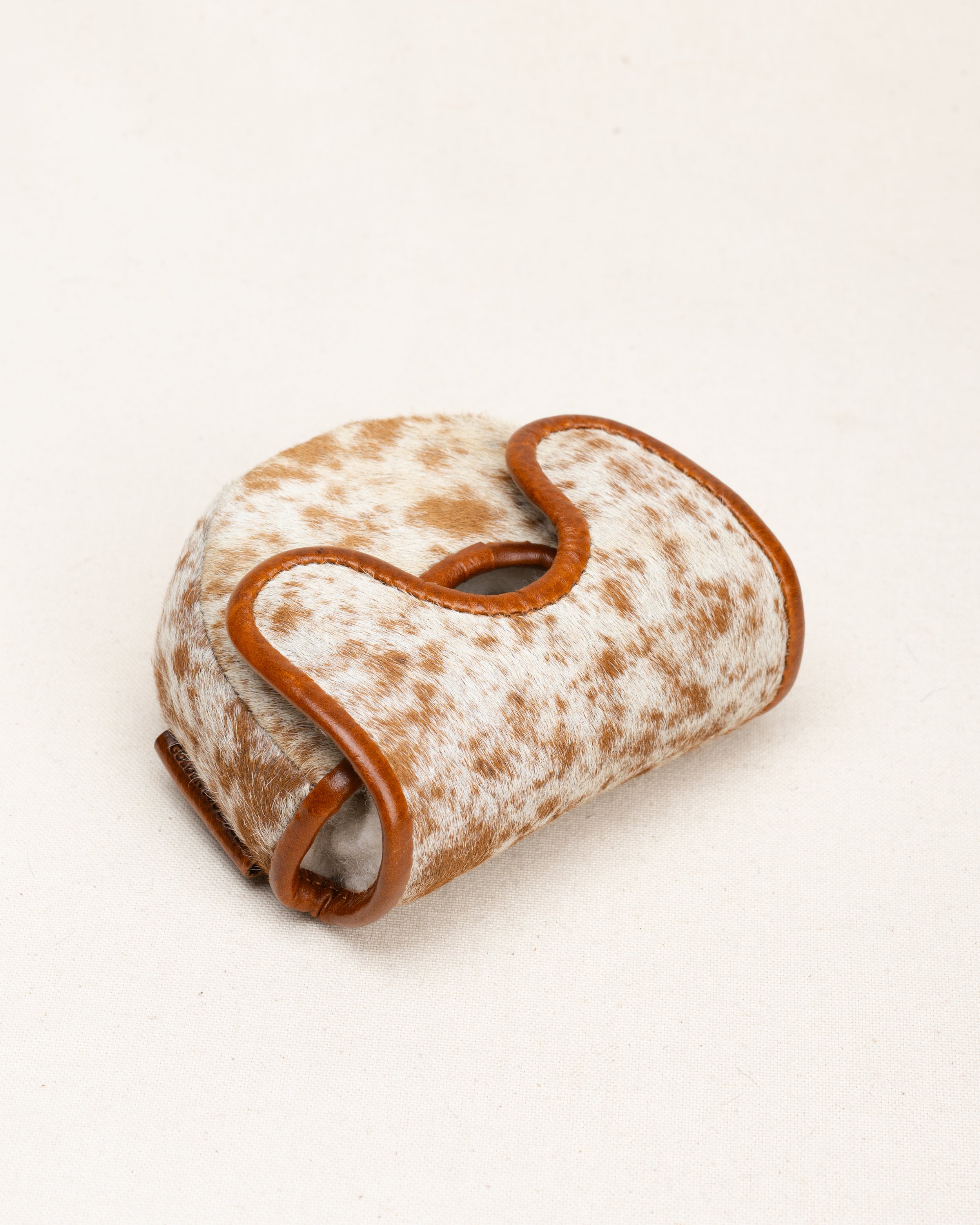 GoldenSoulGolf-LAB-OZ1-PutterCover-Cowhide-3.jpg