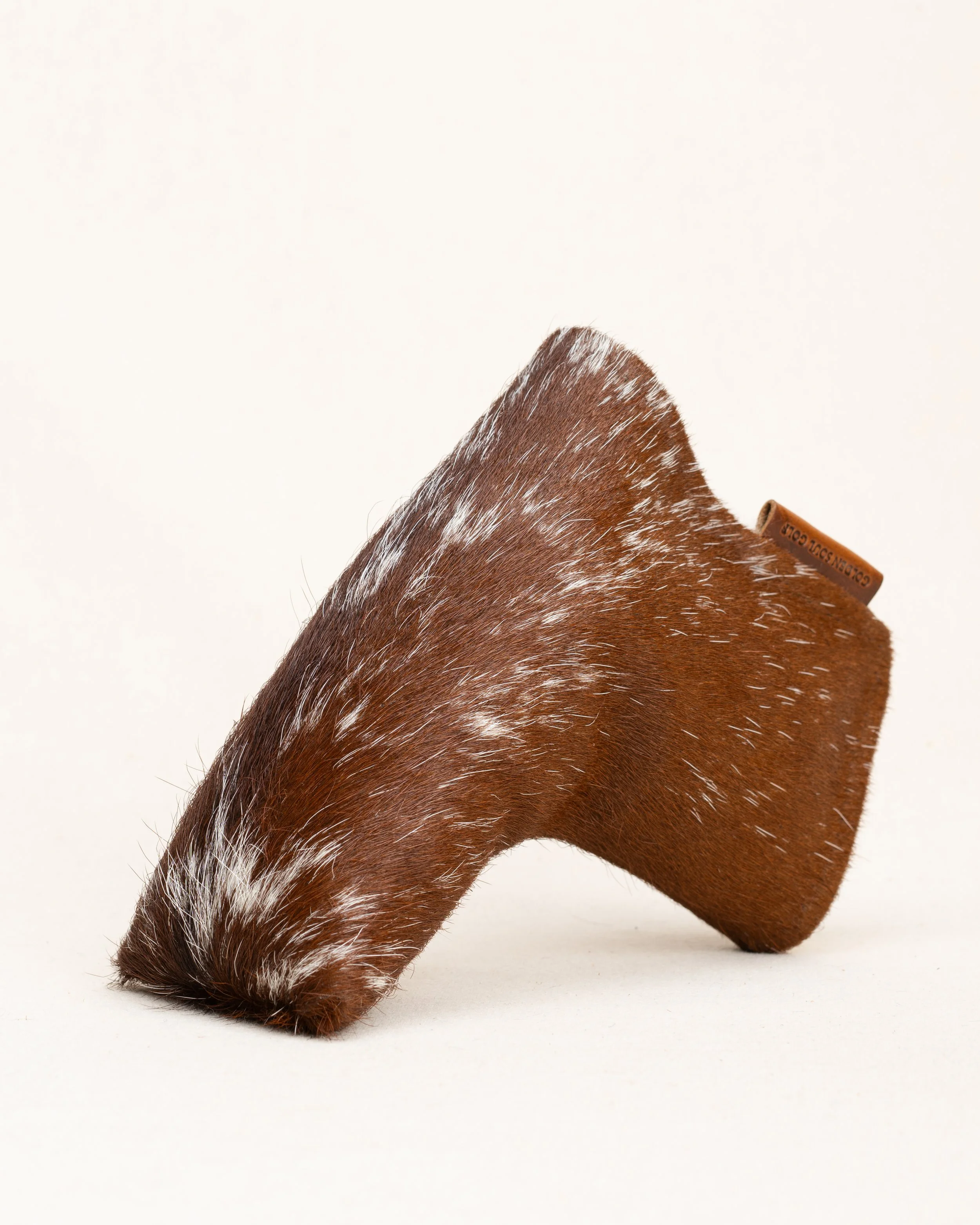 GoldenSoulGolf-Cowhide-Blade-PutterCover.jpg