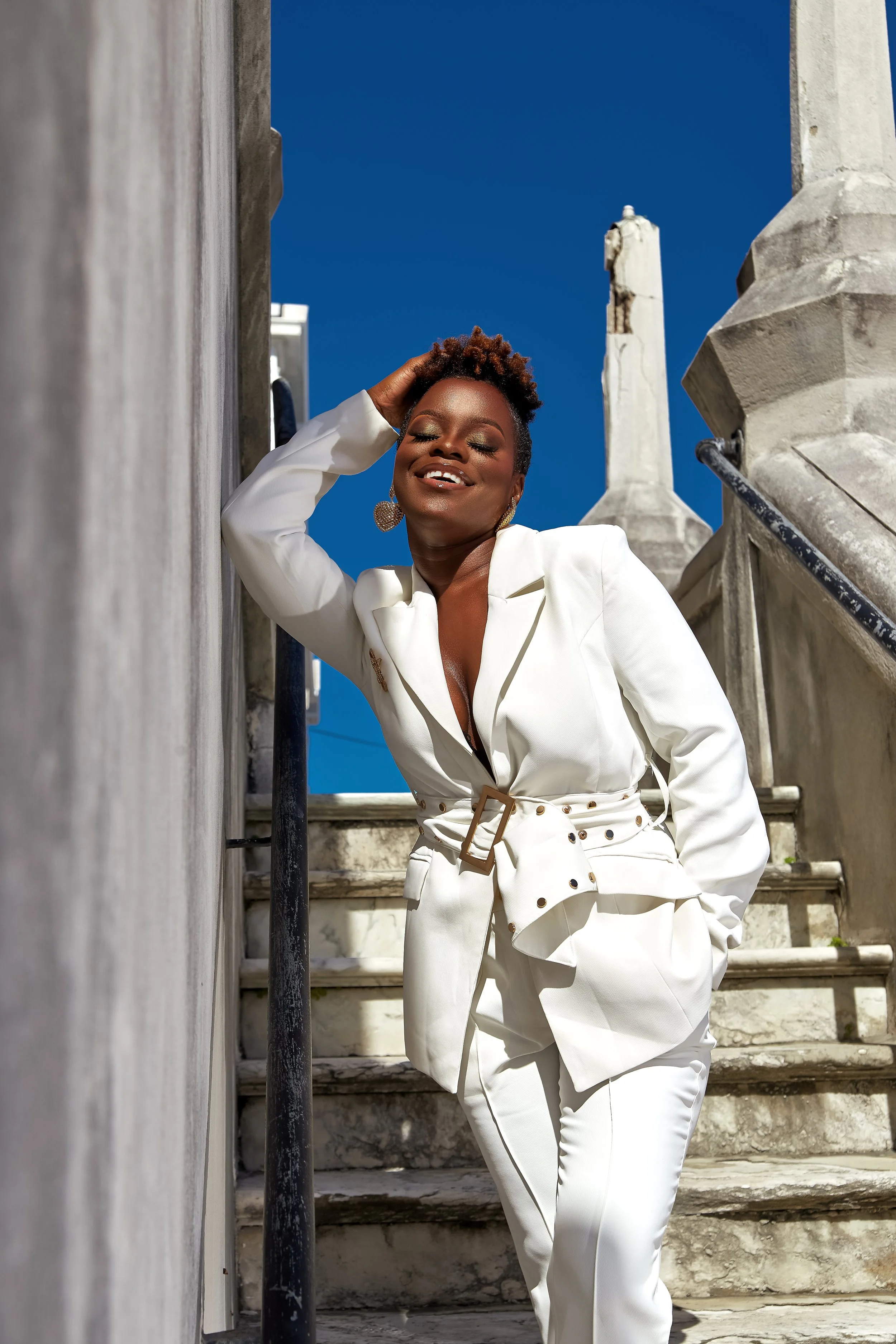 Shauna_CathedralVintage_VougeFashion5.jpg