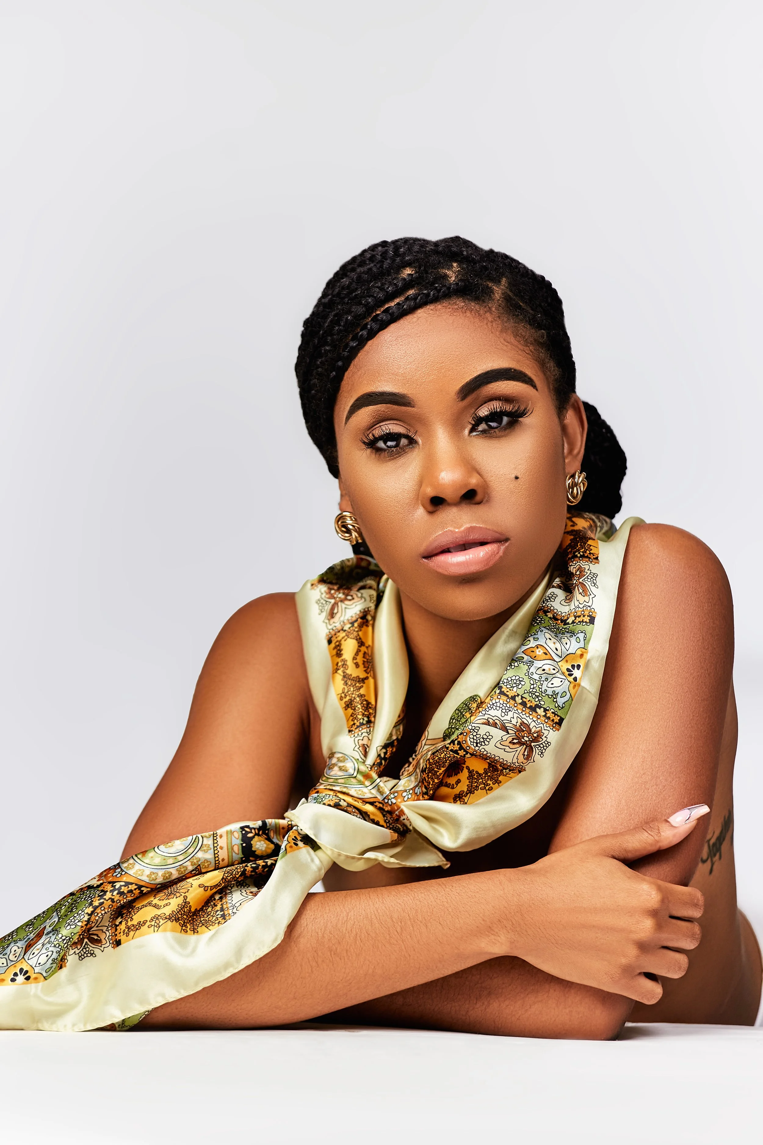 Juwel_Beauty_GreenScarf4.jpg