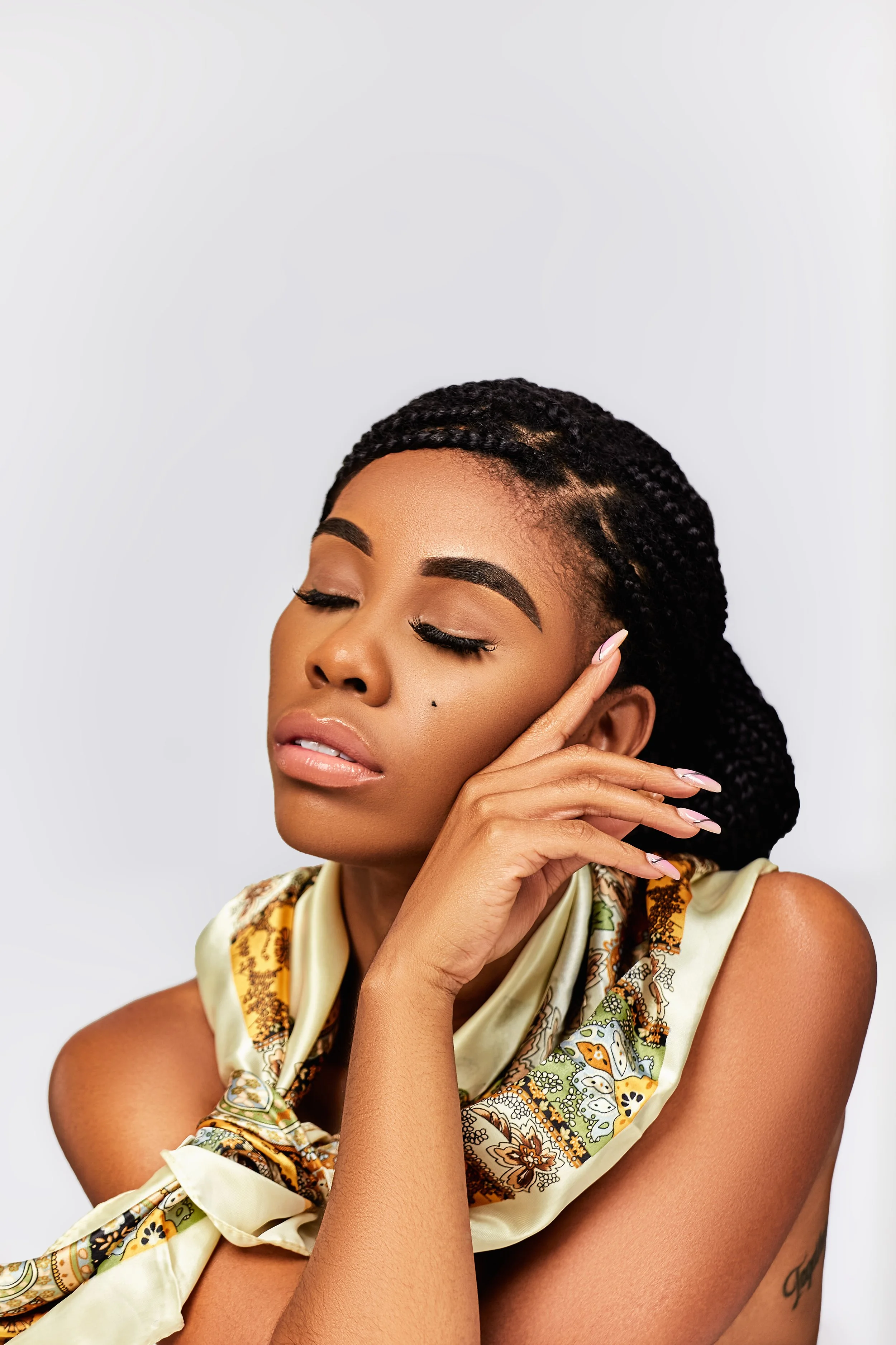 Juwel_Beauty_GreenScarf3.jpg