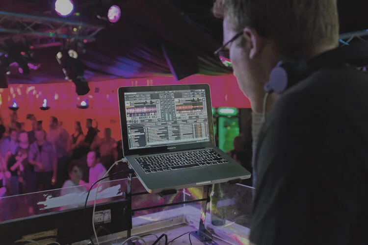 Electronic Music Artist  - 7 Sessions