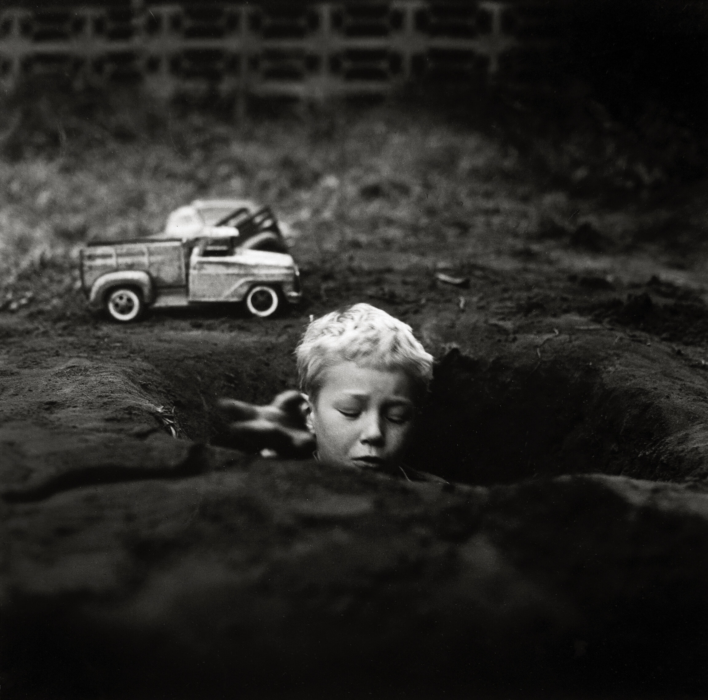 Child in Hole, 1985