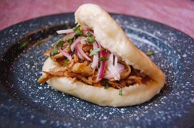 Dedicated to my sister Shannon, these homemade bao buns with 5-spice pulled pork are pillowy sweet clouds packed with tangy, spiced, tender pork. Recipe in link in my bio. #doinitforsherb #slowcooker #pulledpork #baobuns #fivespice #recipe #foodblogg