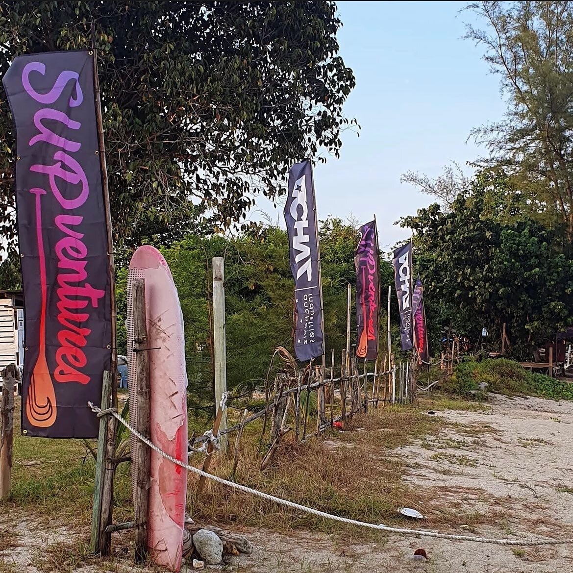 We&rsquo;re all set and ready for monsoon szn in Desaru with our bruddahs @anchoviz_industries! 
Can&rsquo;t wait to catch the stoke &amp; rip some with the Surf Ohana! 

#surfstoke #surfszn #monsoon #supventures #supsg #sg #notjustanotherpaddleclub