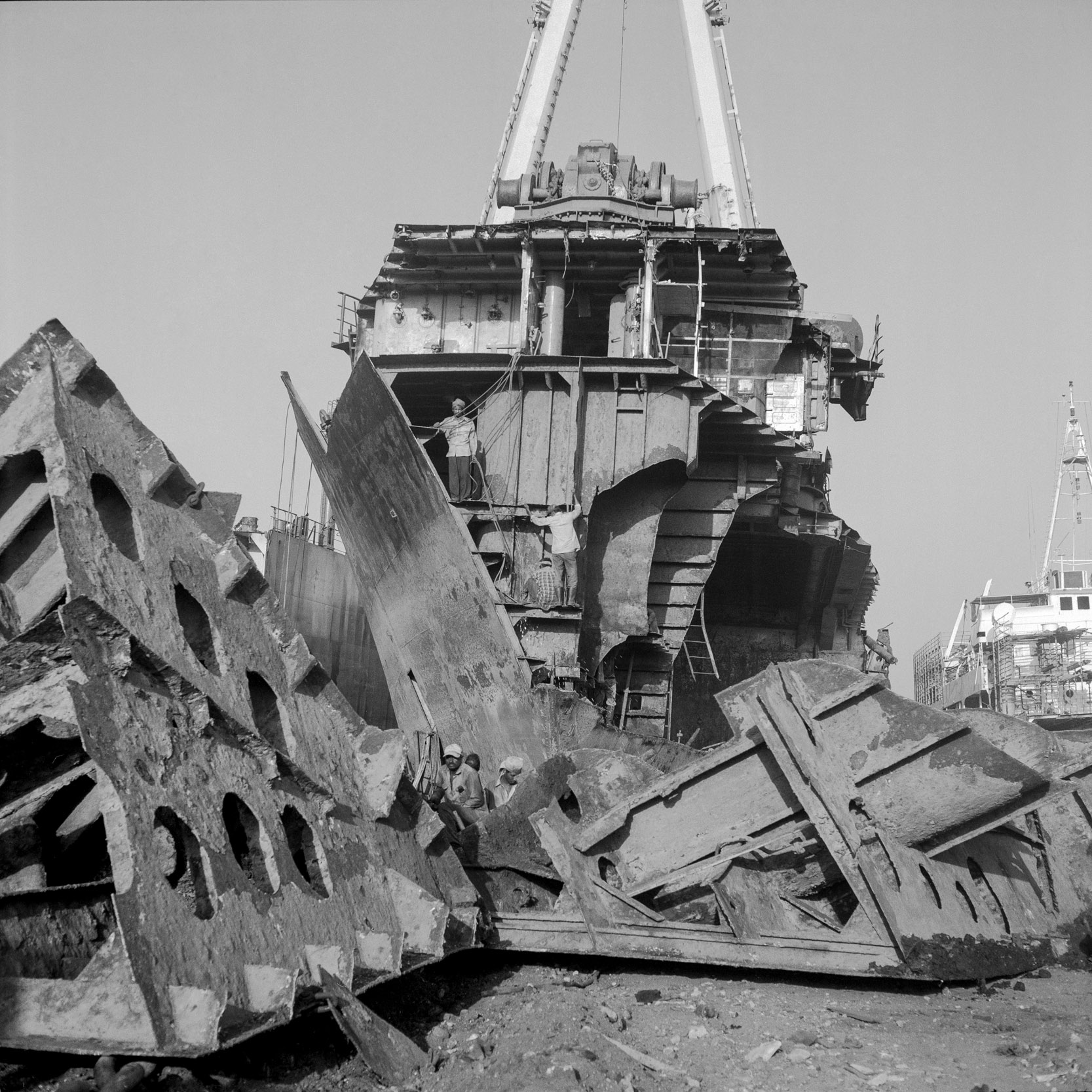 06_freelance photographer_new delhi_india_srinivas kuruganti_ship breaking yards.jpg