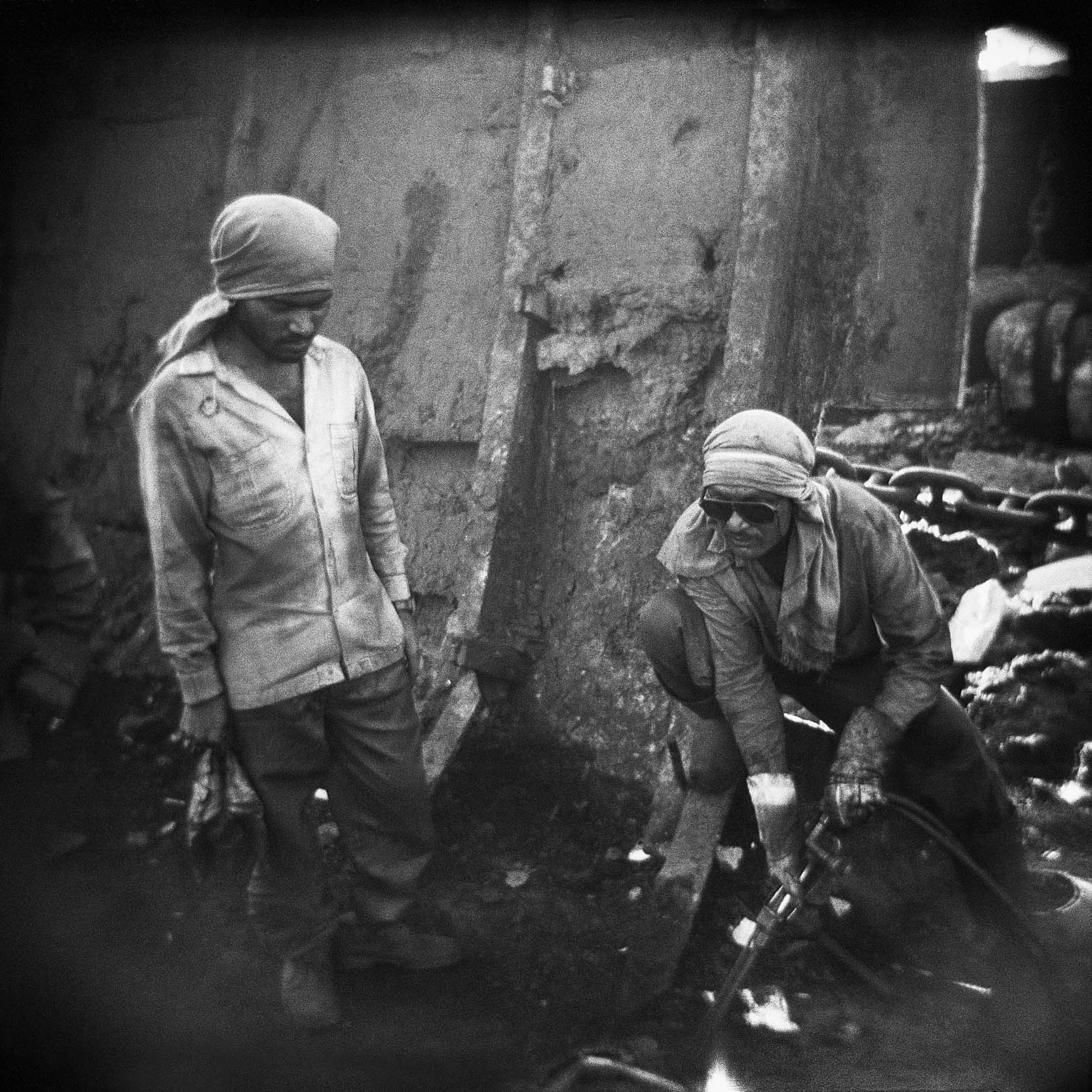 23_freelance photographer_new delhi_india_srinivas kuruganti_ship breaking yards.jpg