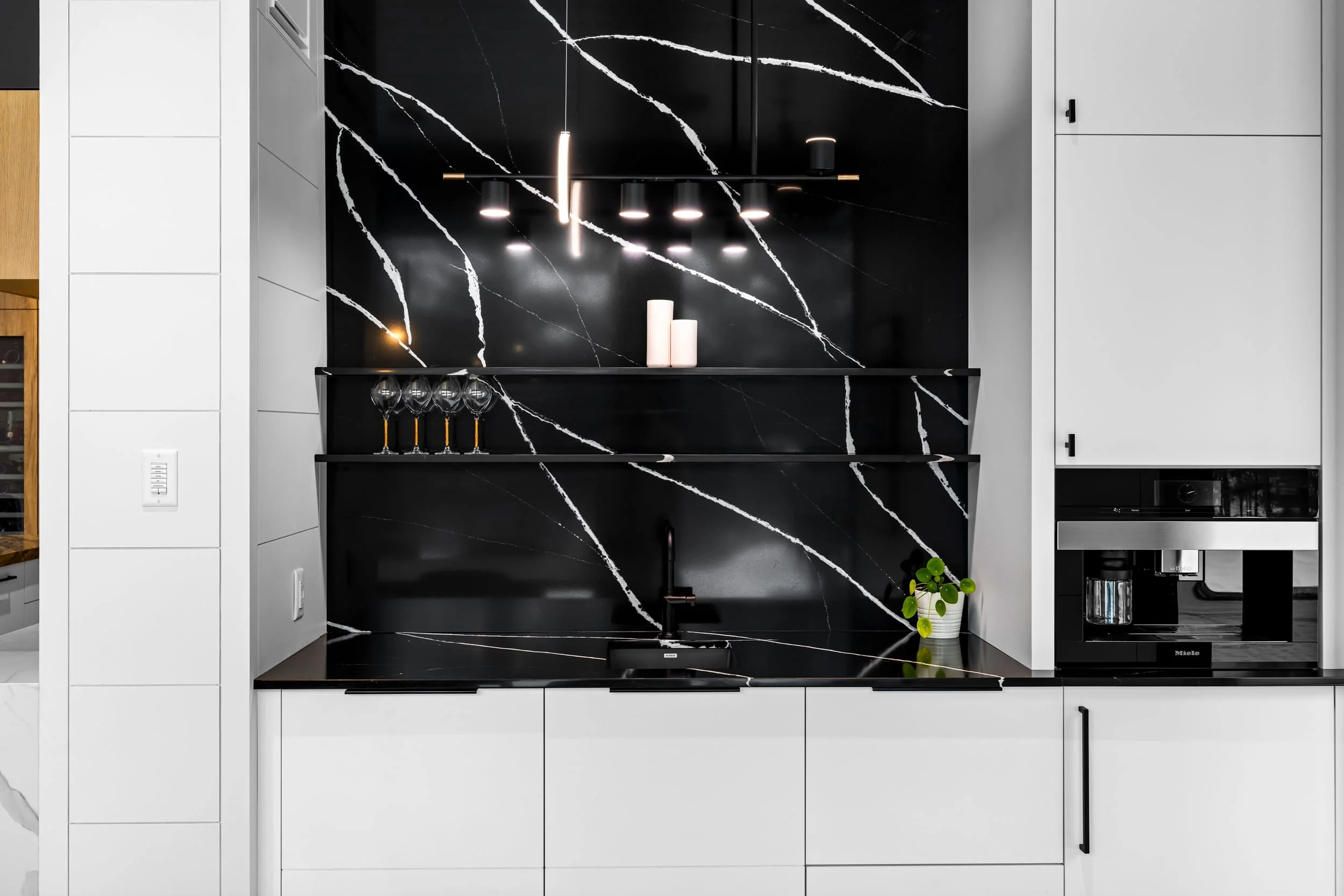 1080 Woodroffe Rd -34.jpg