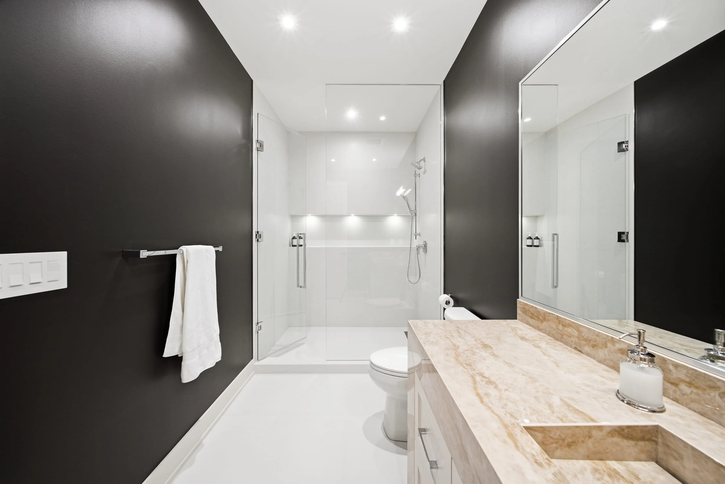 22 Cardish St -100.jpg