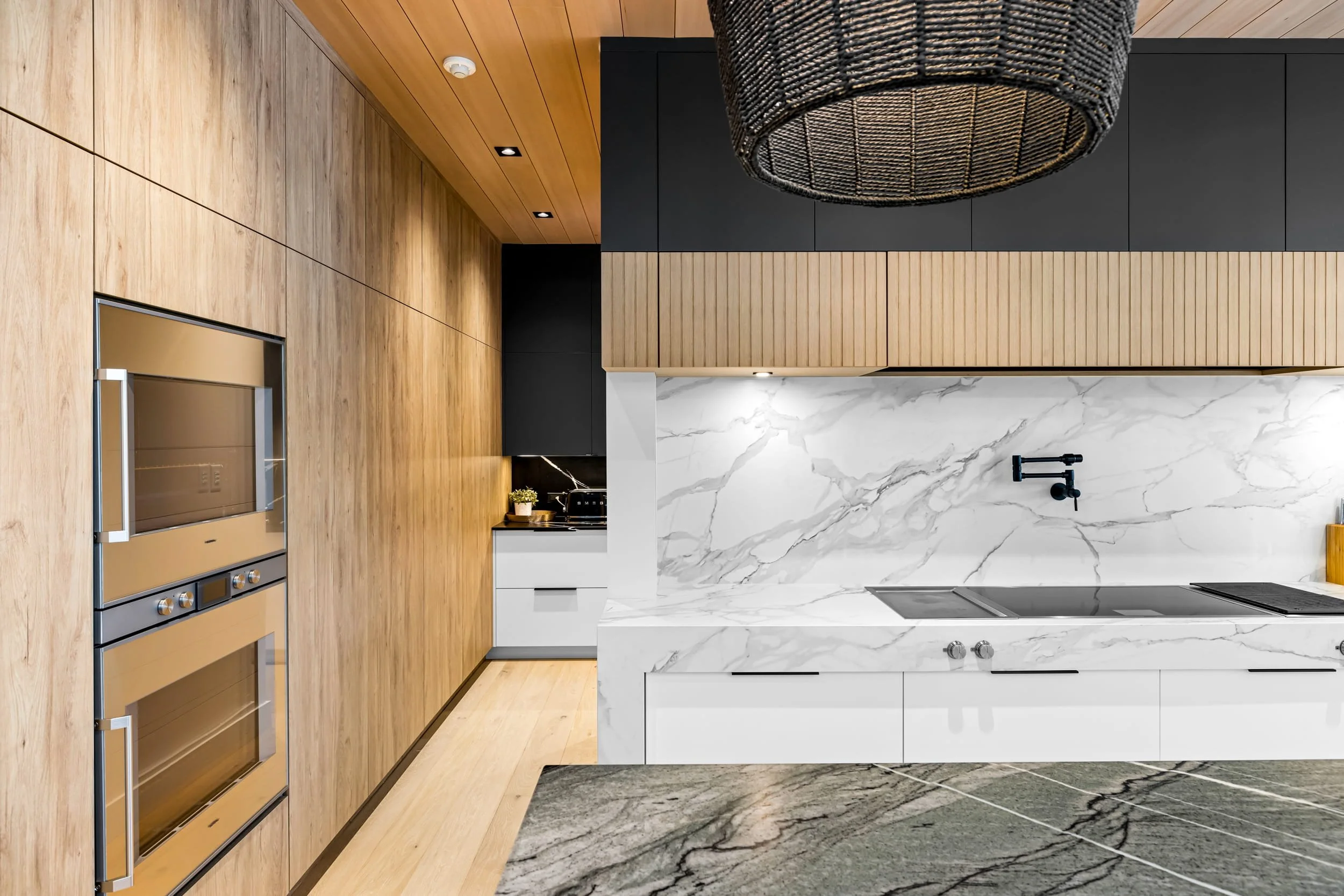 1080 Woodroffe Rd -5.jpg