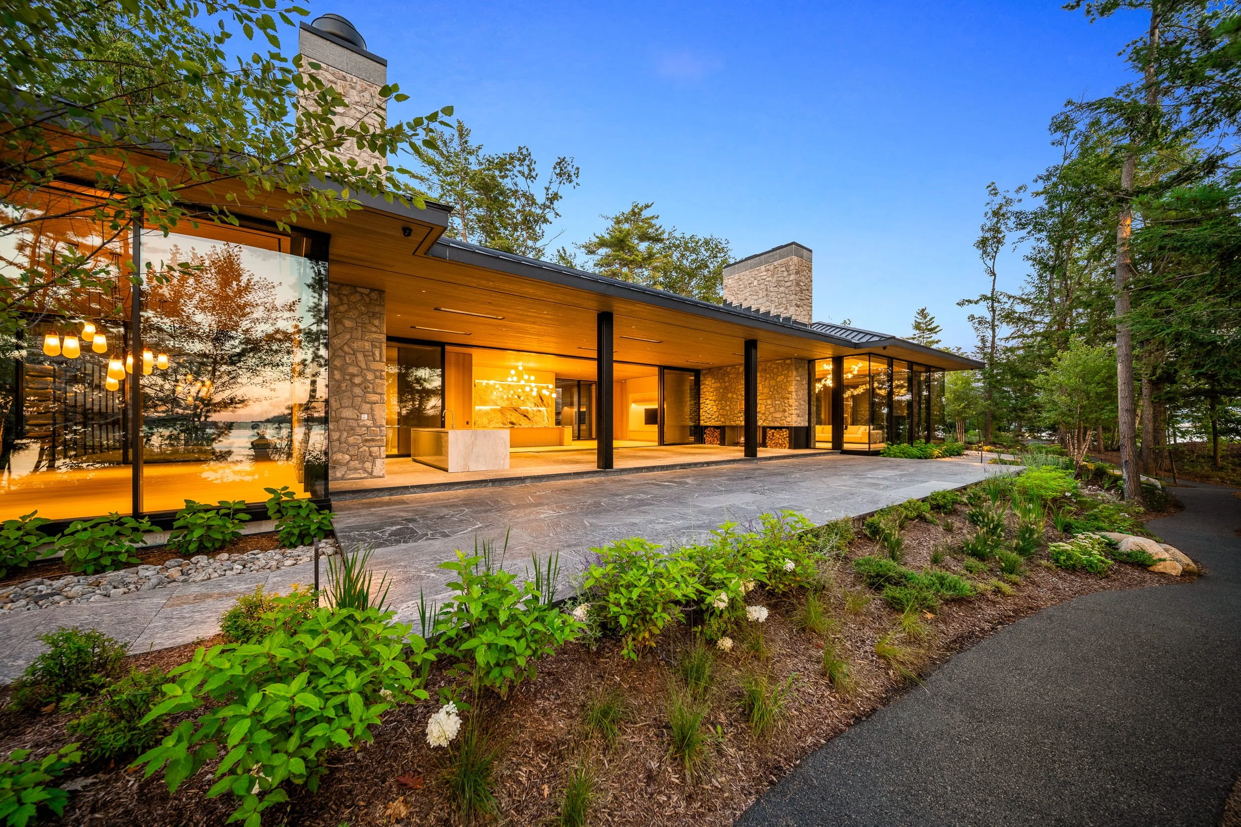 Dovigi Custom Cottage -5.jpg