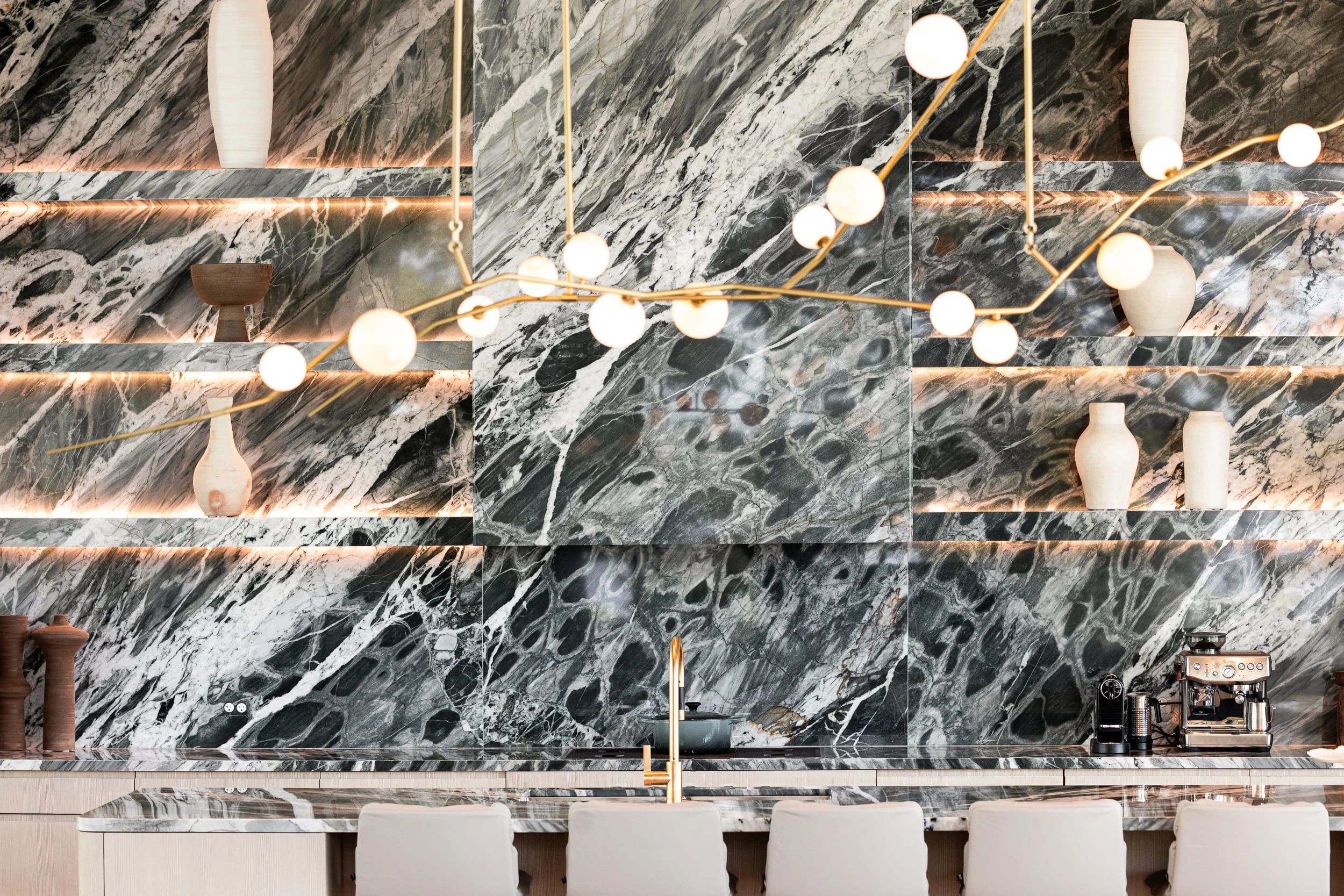 Dovigi Custom Cottage -30.jpg