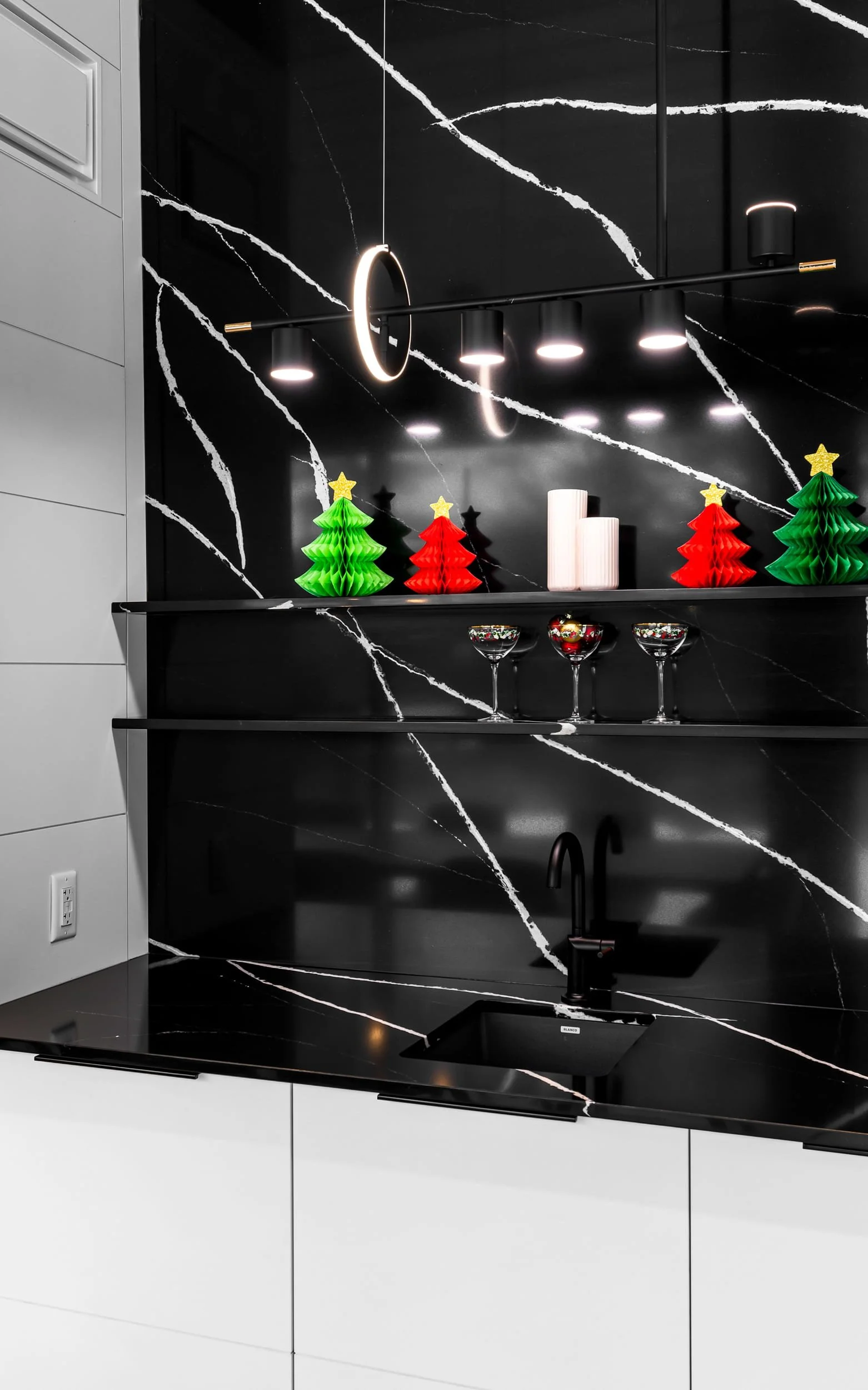 1080 Woodroffe Rd -60.jpg