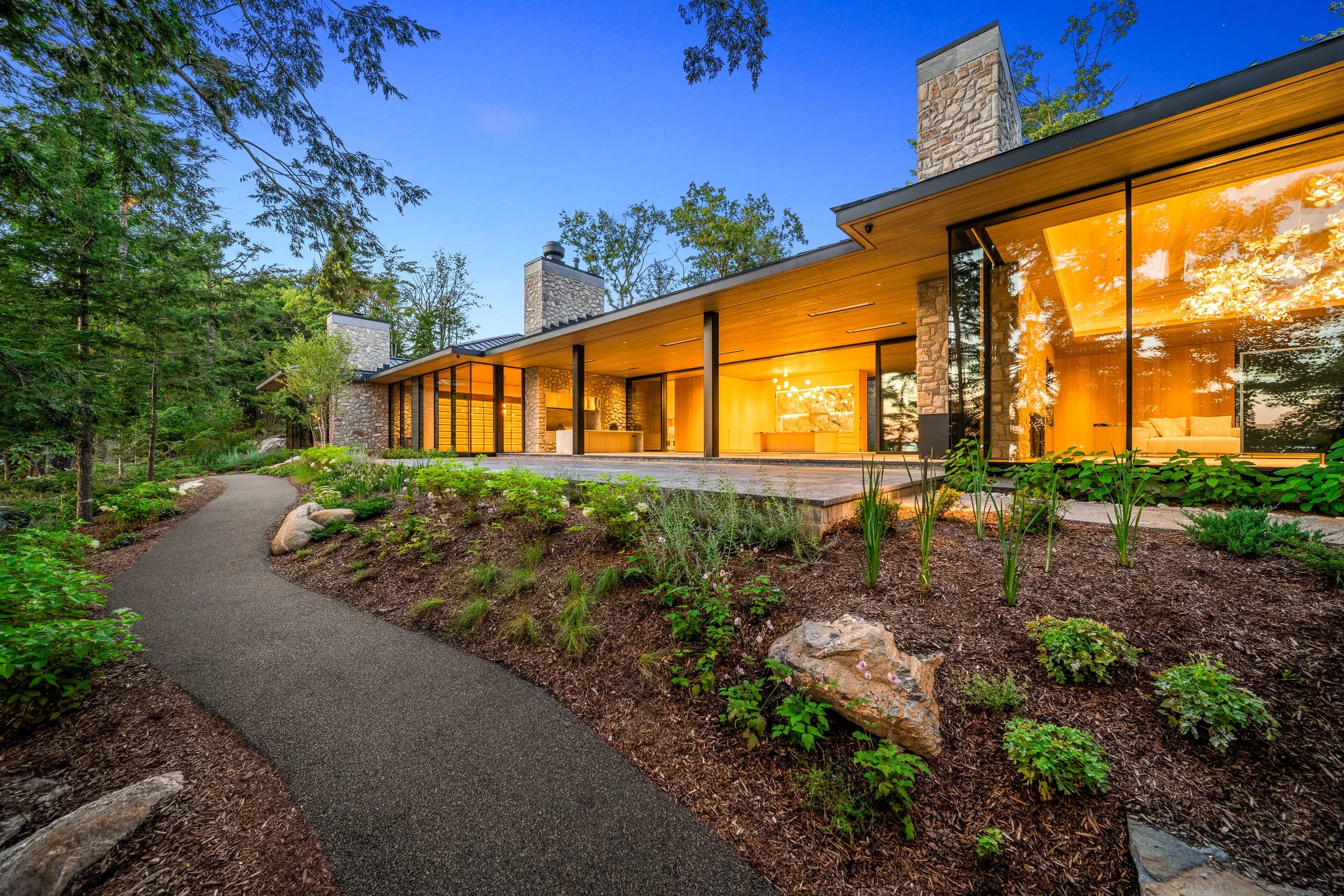 Dovigi Custom Cottage -7.jpg