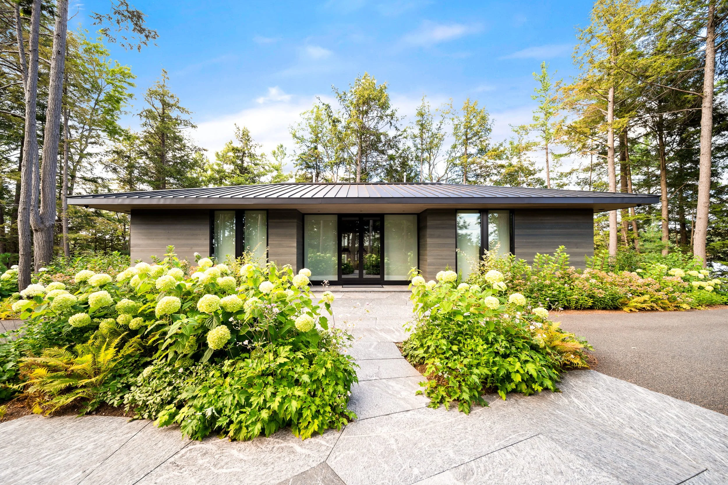 Dovigi Custom Cottage -122.jpg