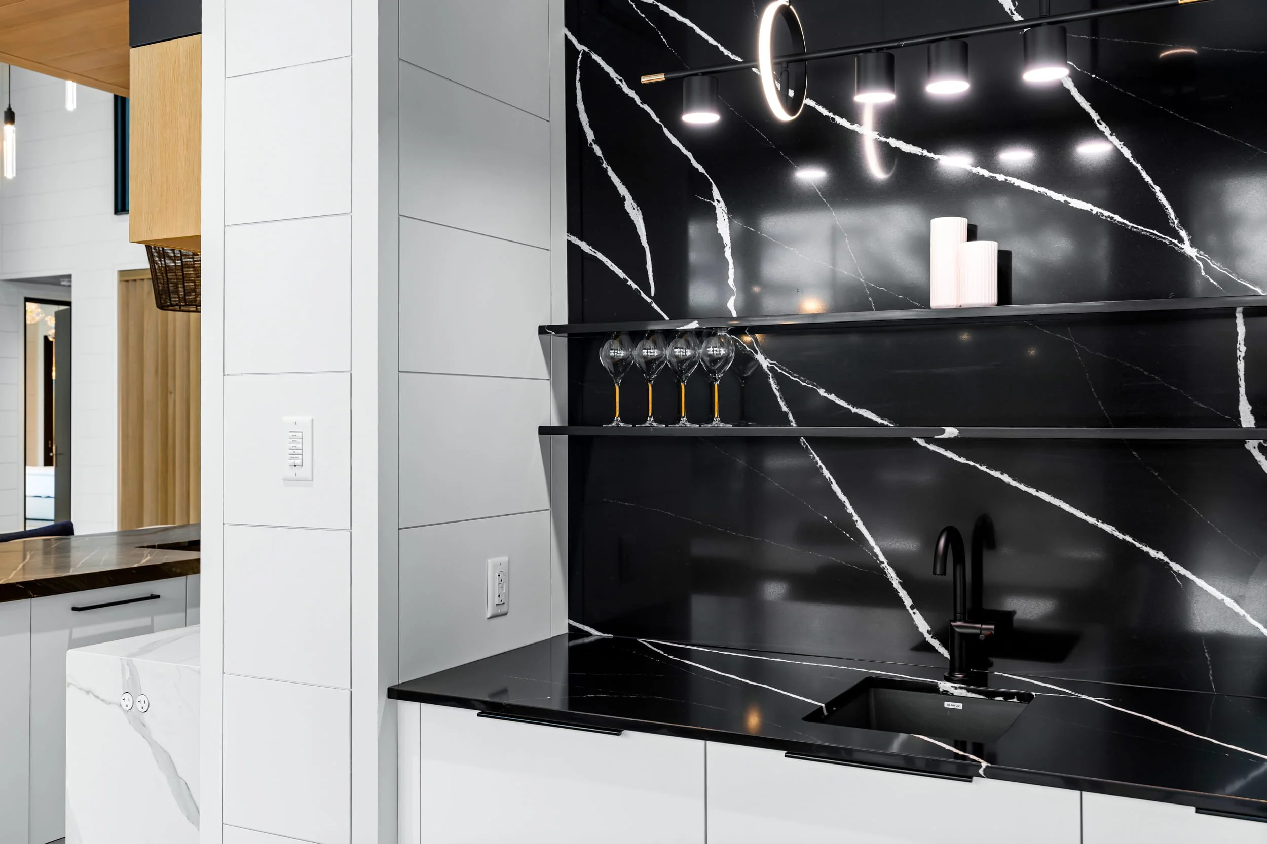 1080 Woodroffe Rd -35.jpg