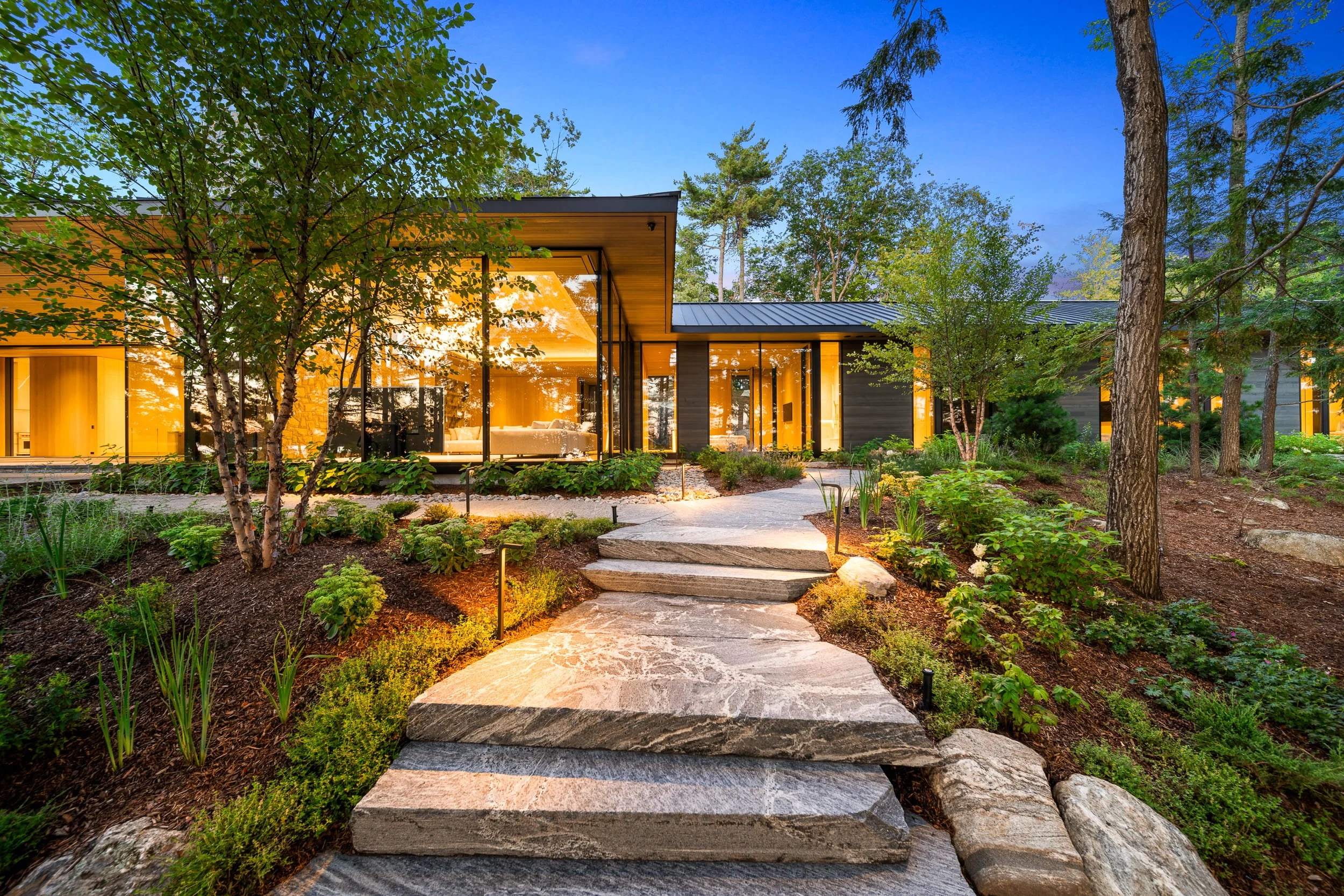 Dovigi Custom Cottage -9.jpg