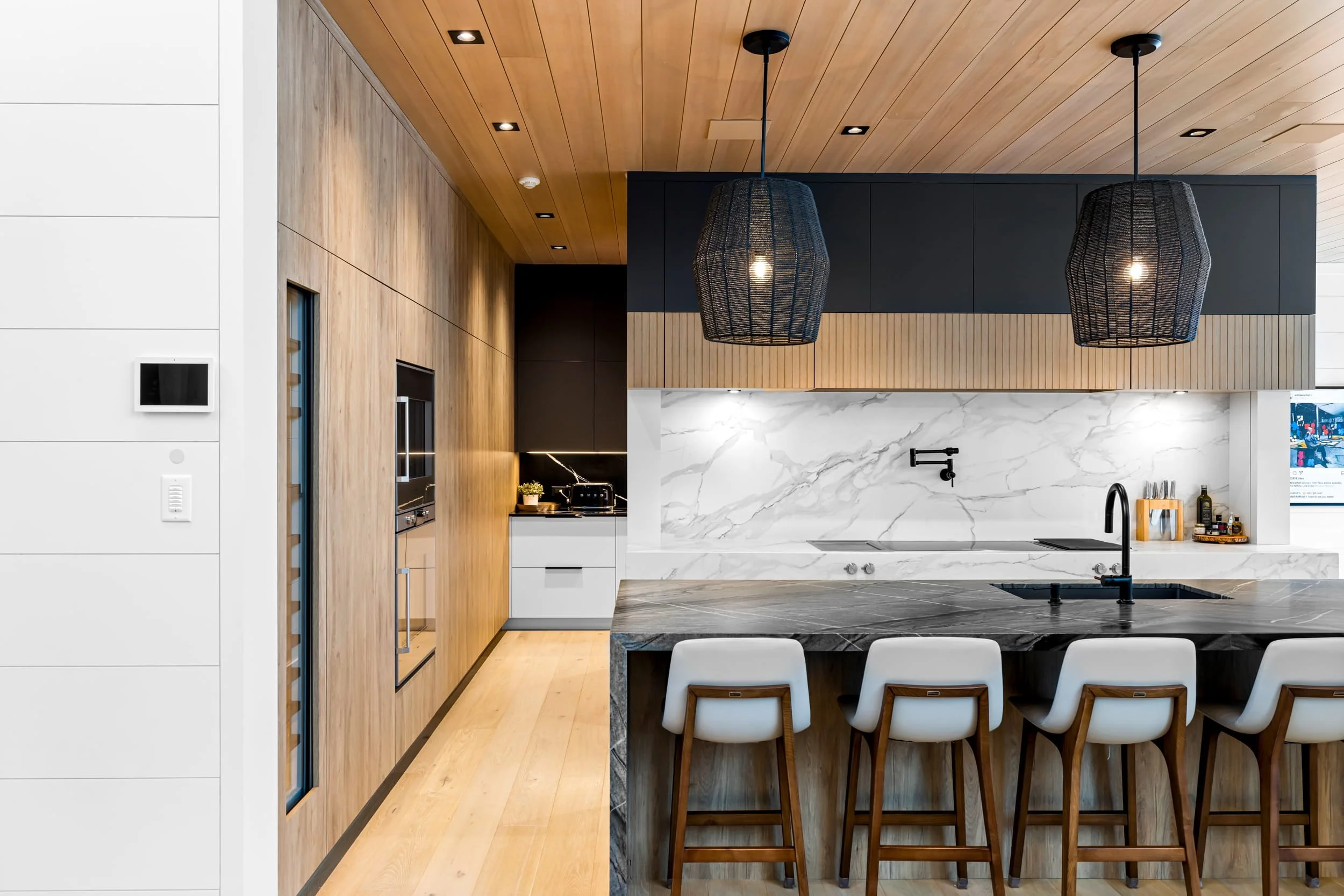 1080 Woodroffe Rd -2.jpg