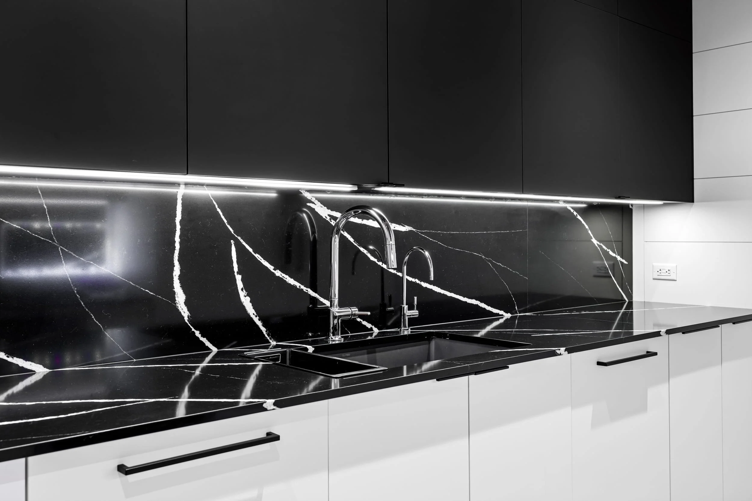 1080 Woodroffe Rd -17.jpg