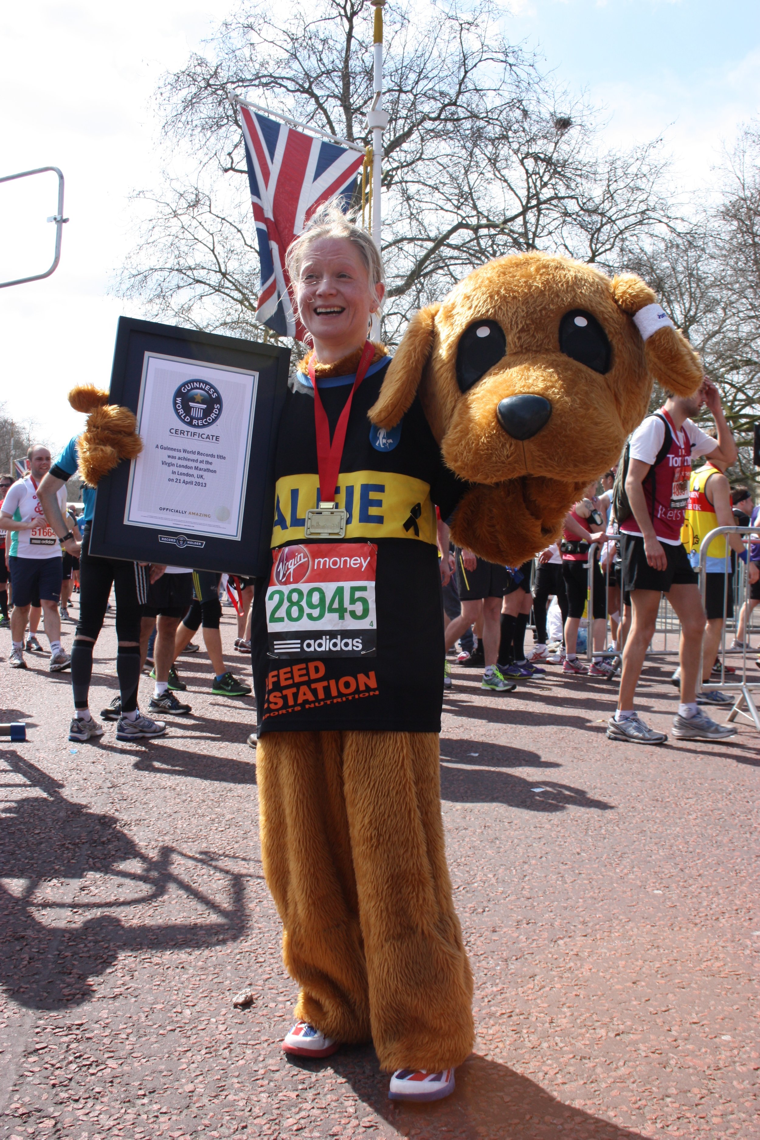 Fastest marathon as a mascot (female) (10).JPG