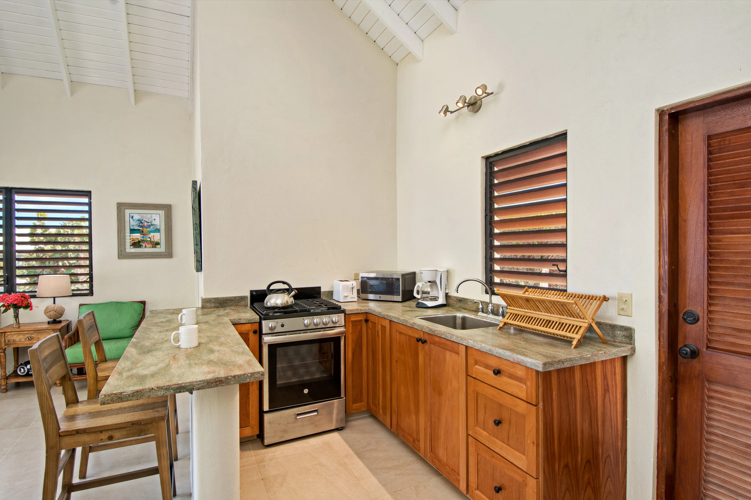 34 Cottage Kitchen * .jpg