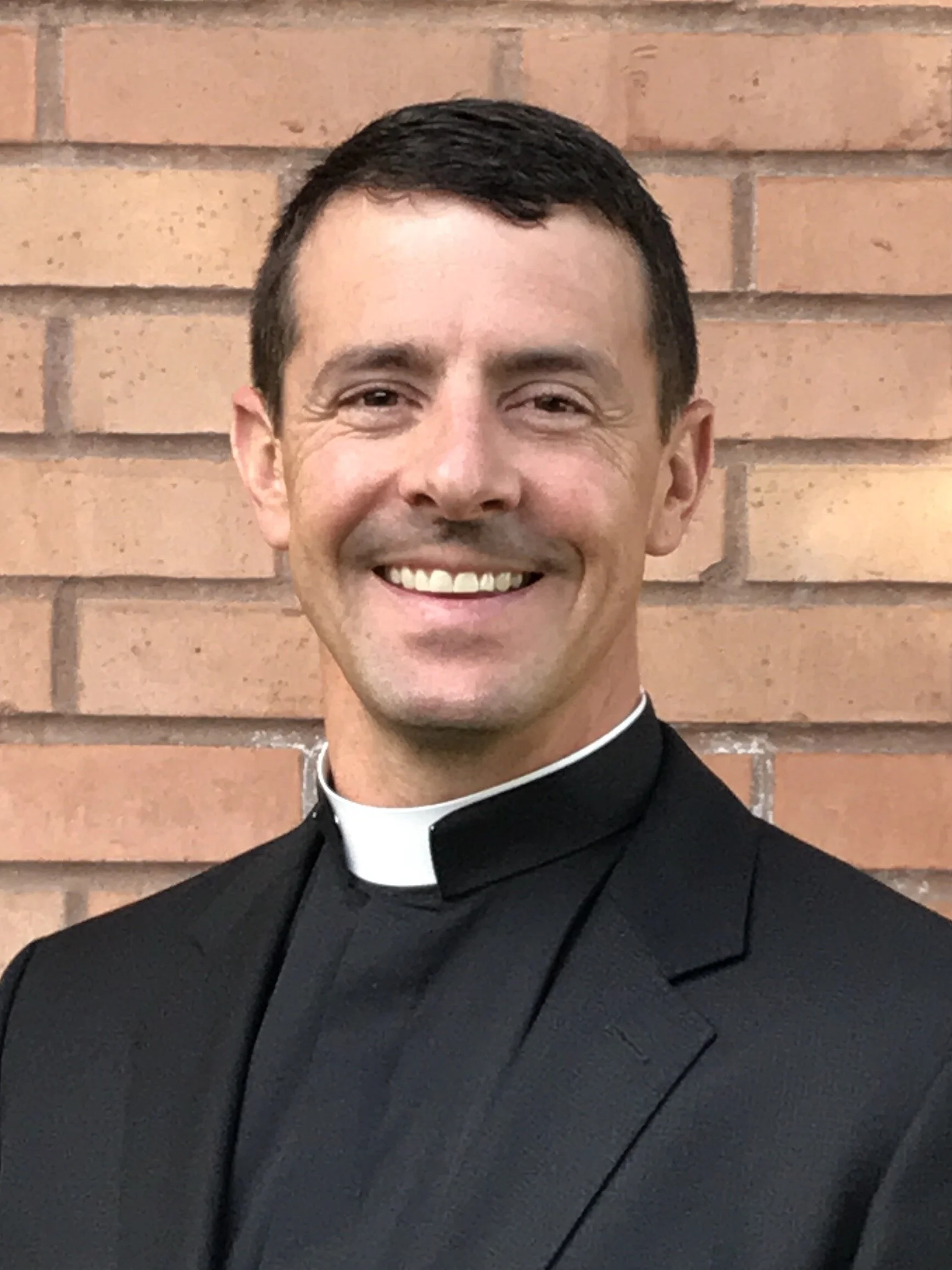 S06 E13: The Light Shines in the Darkness (Advent Series: Part 1)