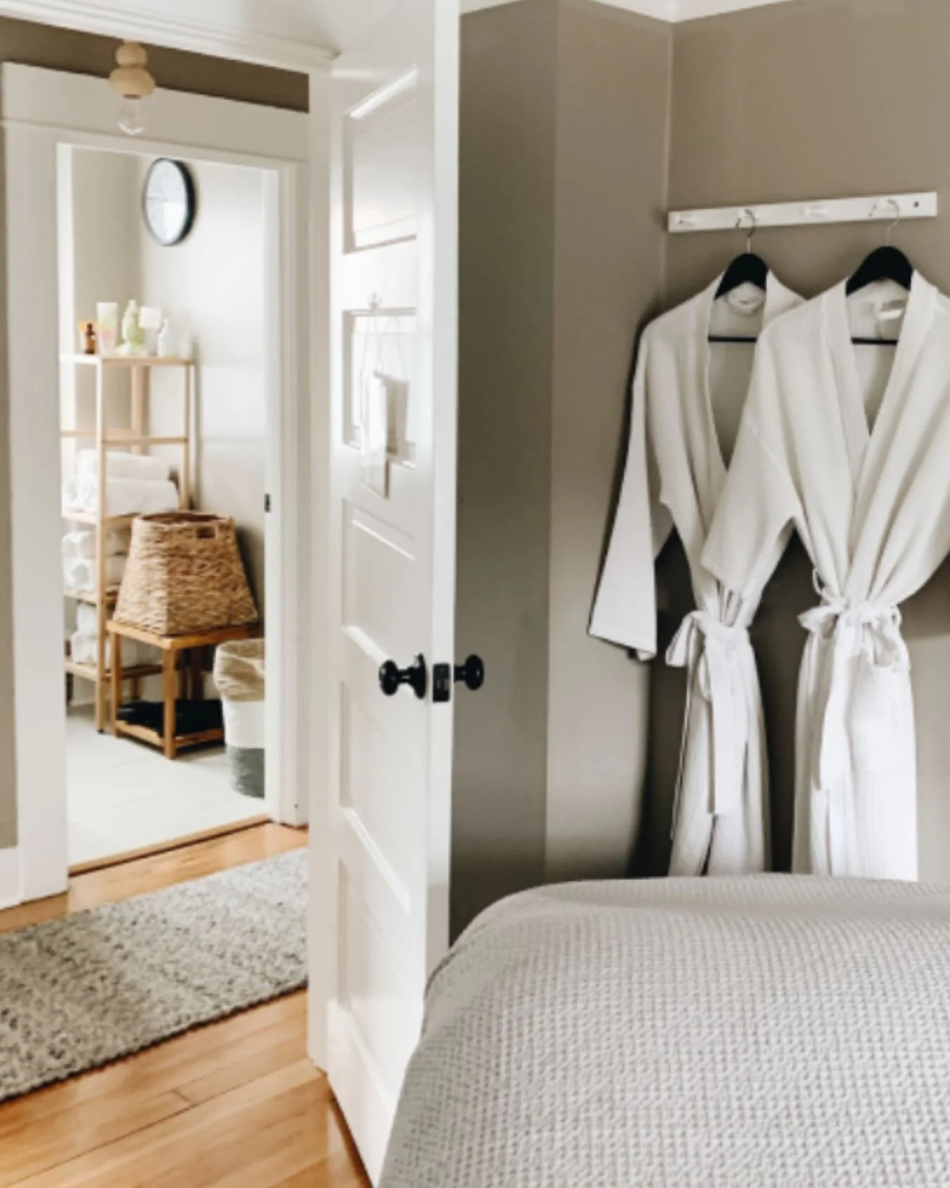 When was your last spa day? 
 
4 weeks ago? Time for another!
6 months ago? Time for another!
A year ago? Time for another!
Can&rsquo;t remember?? Definitely, time for another!

Call to book your next spa day before you forget!
971.279.2757 ✨