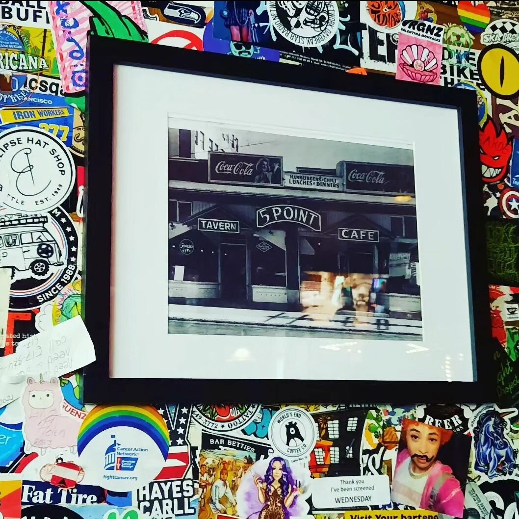 A great snap from @madameaugenfisch 📷

#the5pointcafe #seattle #oldschool #24hrdiner #seattlehistory #aviewfromourseats #springtime