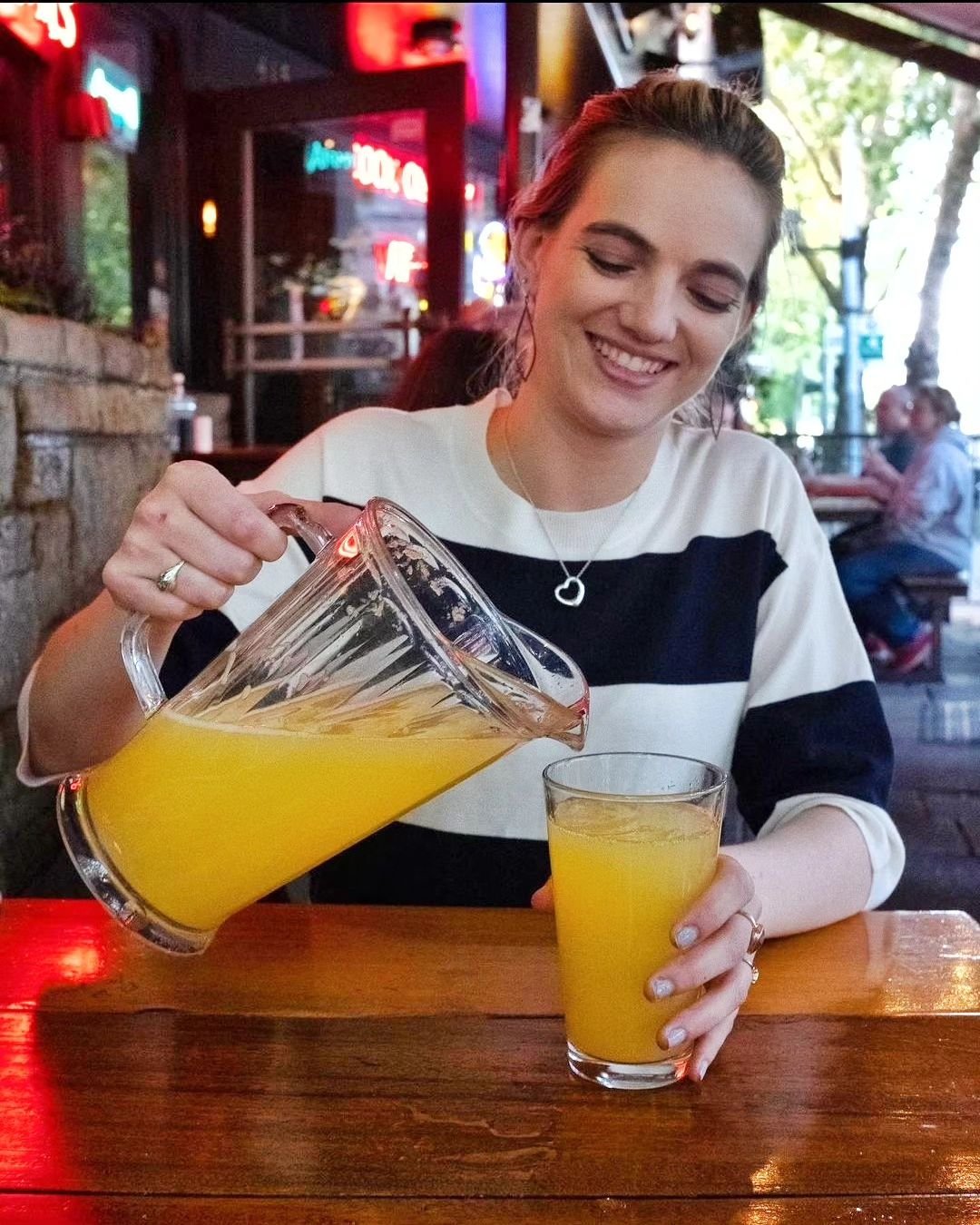 It's time to savor the simple pleasures in life: fresh air, spring blooms and pitchers of mimosas available 6am-2am daily. 

📷 beckscarlyle #the5pointcafe #mimosapitcher #spring #outdoorpatio #diner #divebar #seattle