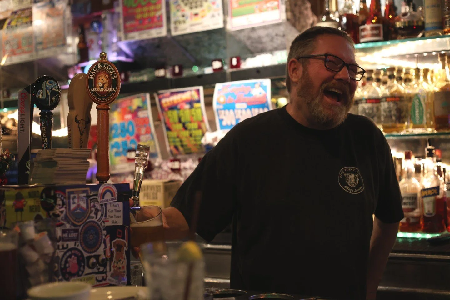 Seattle winters are rough - It&rsquo;s cold, dark &amp; basically always drizzling.
So you might as well sit somewhere warm with a drink in your hand and food that actually comforts you.
Come in grumpy. Leave slightly less grumpy. That&rsquo;s the de