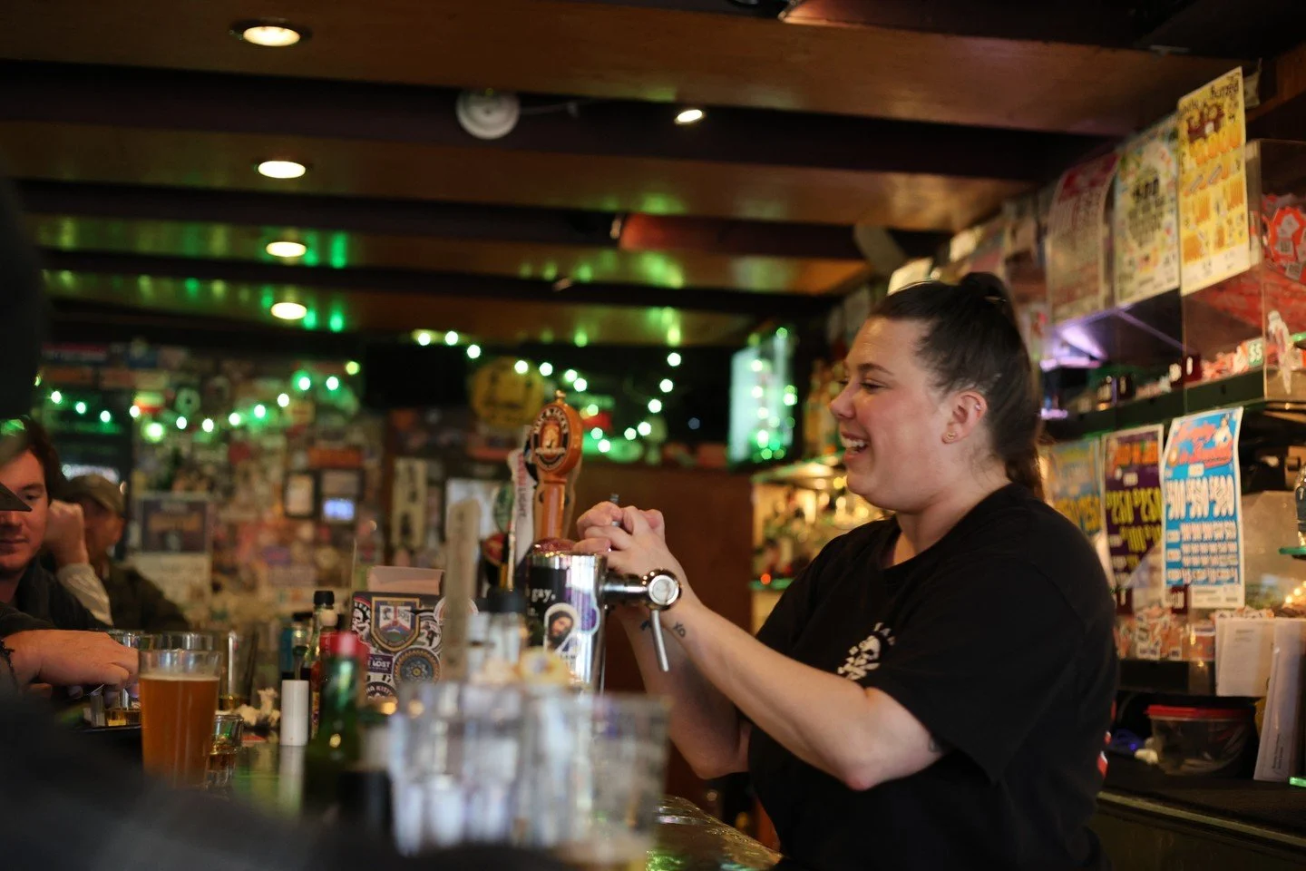 If you&rsquo;re looking for the best crew in Seattle, look no further.

These legends handle the 2 AM rushes, the cringey jukebox choices, and "creative" payment attempts with total ease. 

Since 1929, we&rsquo;ve had the best staff in the 