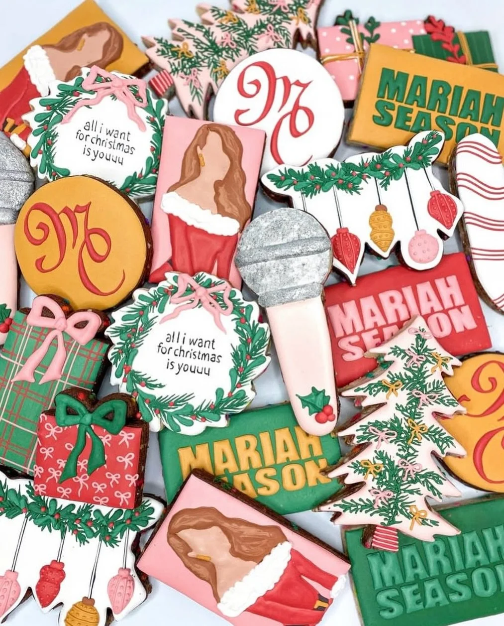 The count down to Christmas has officially begun&hellip; we have THREE days left to blast Mother Christmas until next year&hellip;.. anyone else sad? Just me? 😭🥺🎅🏽

READY TO BOOK YOUR 2026 COOKIES? Link in bio 🫶🏽

@theknot @buzzfeed @buzzfeedta