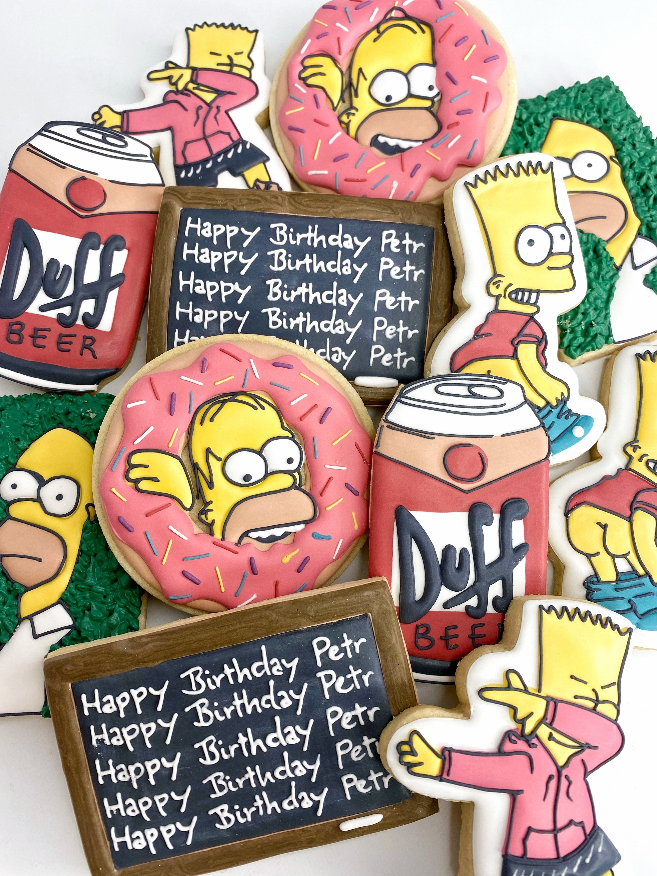 Birthday cookies *dab* Beer *dab* Donuts *dab* 

Link in bio to order yourself a cool cookie set *dab* 🥳🍩🍺 

#birthdaycookies #decoratedcookiestampa #tampabakery #cookieclasses @cltampabay #customcookies