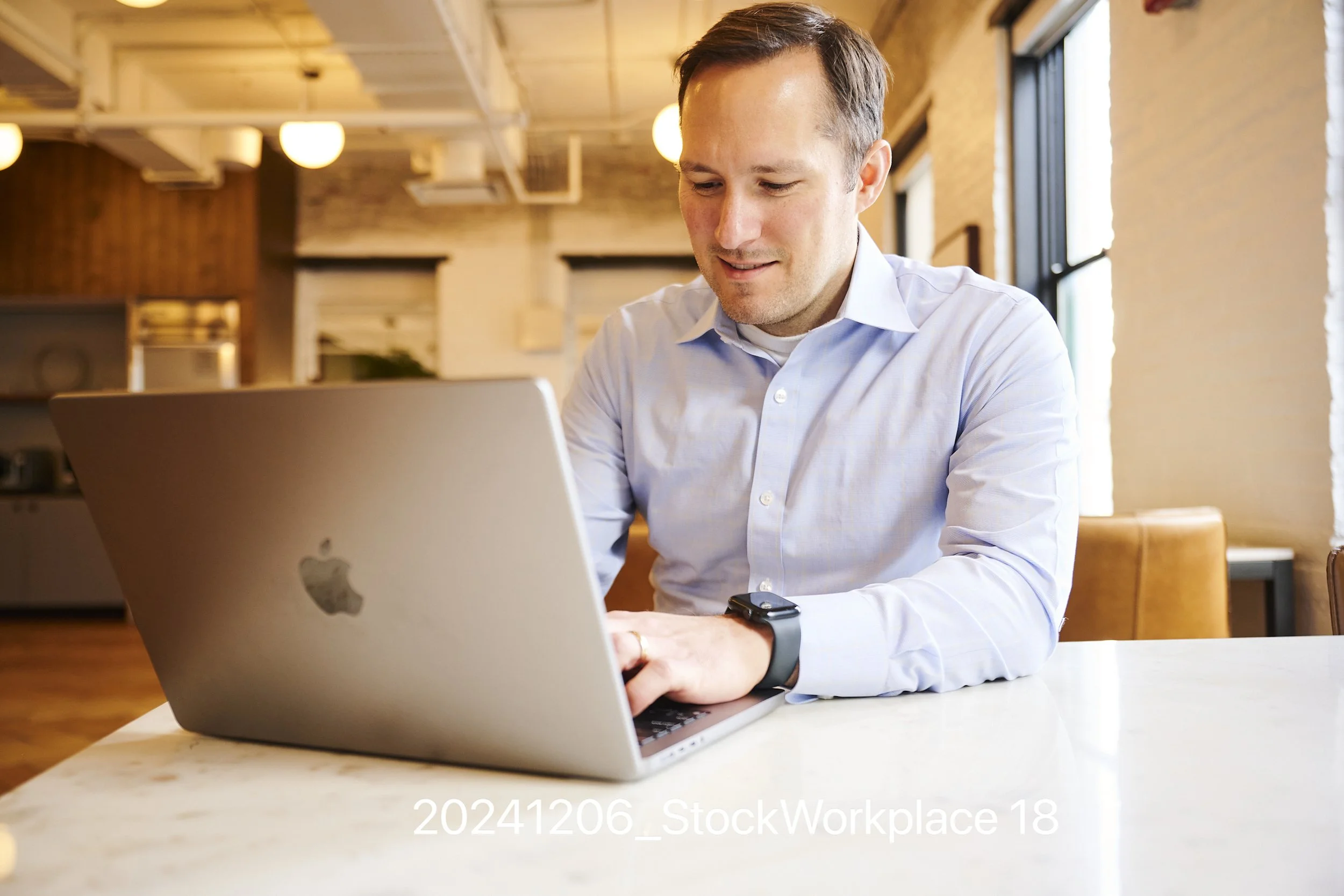 20241206_StockWorkplace 18.jpg