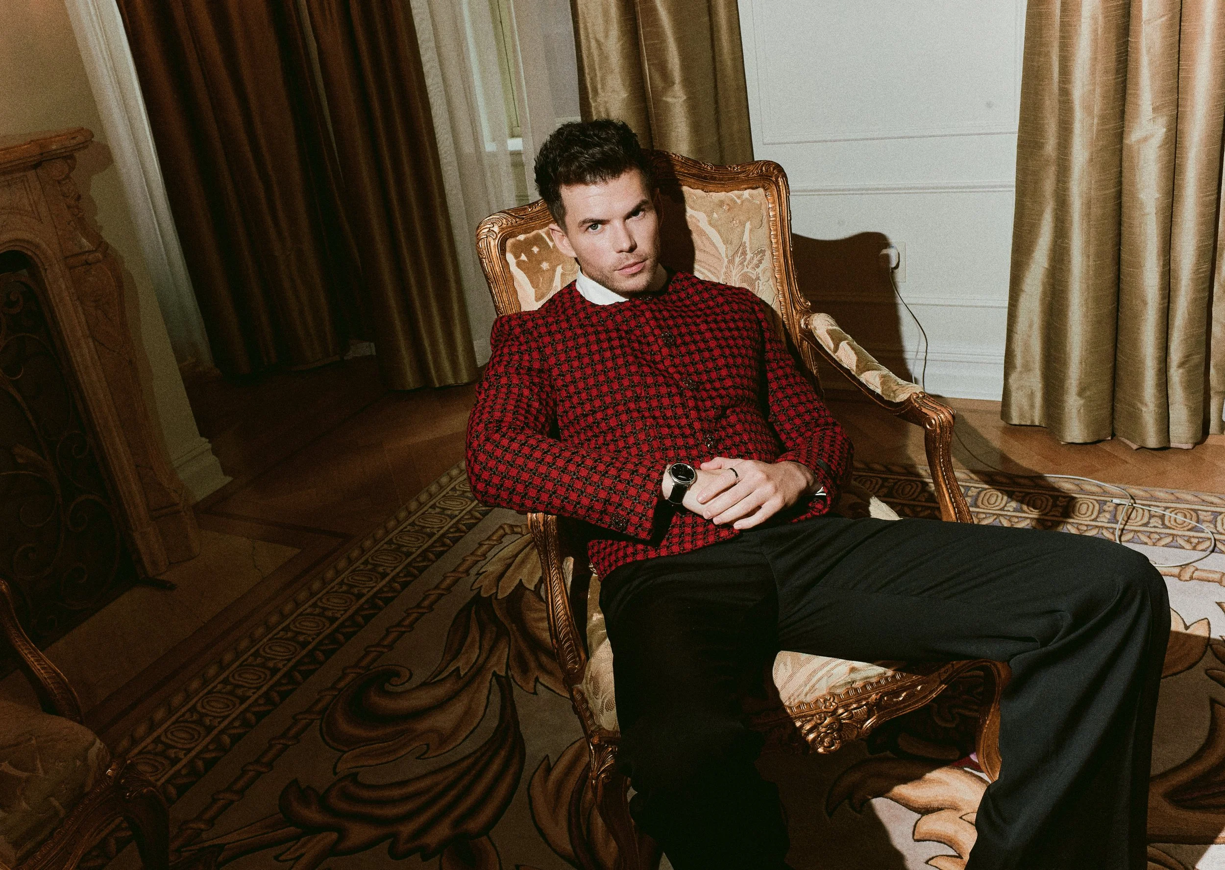 Luke Newton_Emilio Madrid_4072.jpg