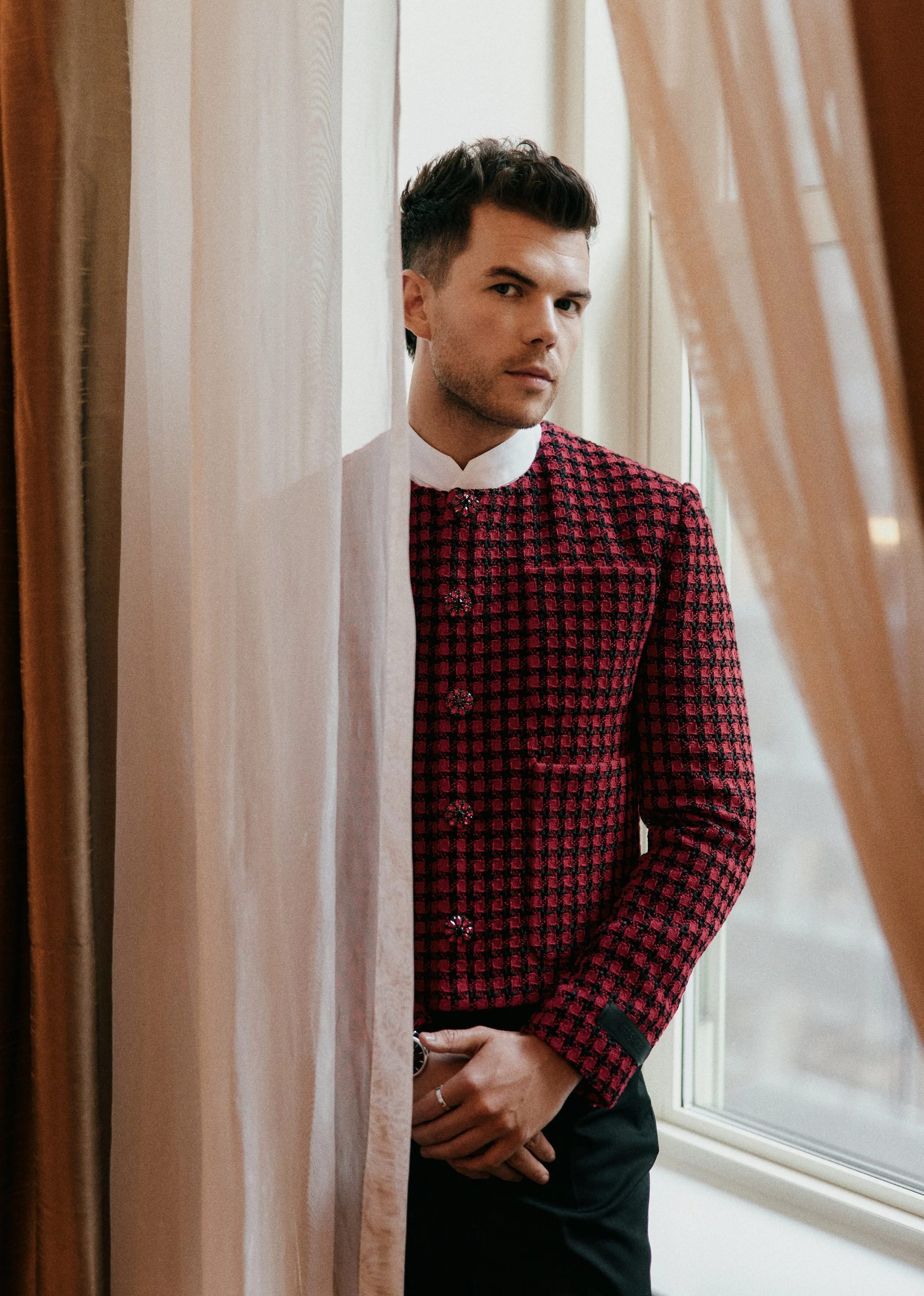 Luke Newton_Emilio Madrid_5721.jpg