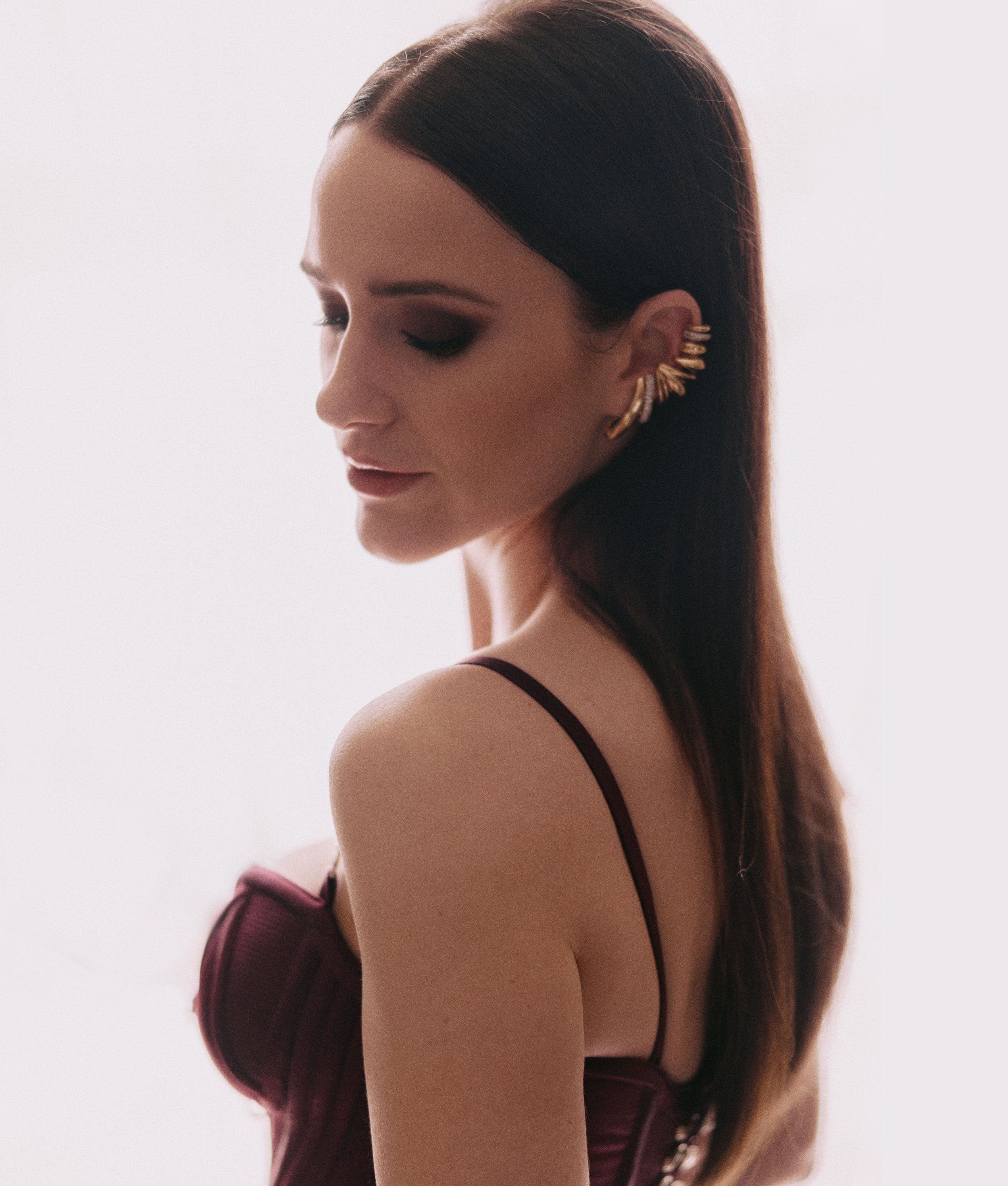 Rachel Brosnahan_Emmy Awards_Emilio Madrid_7265.jpg