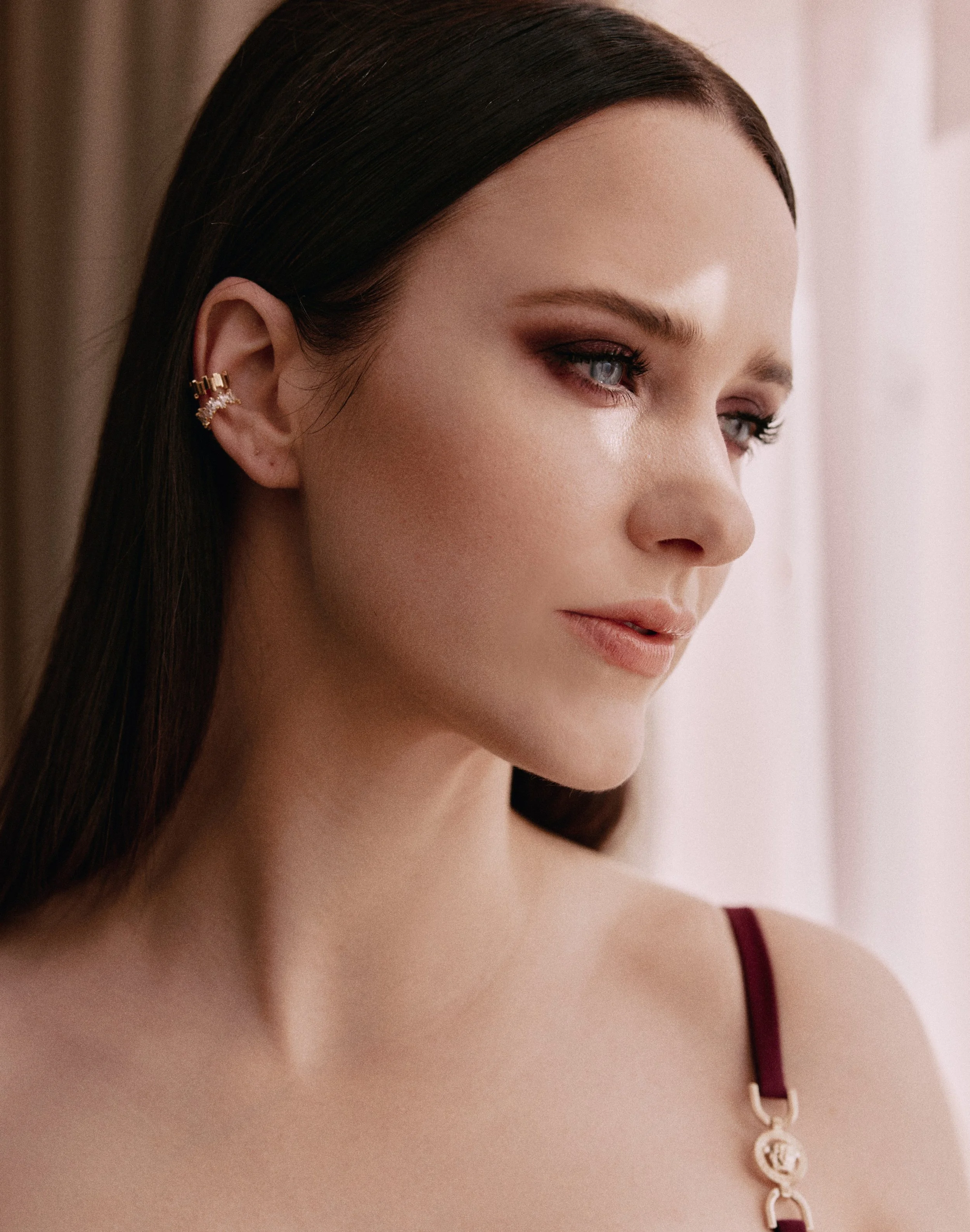 Rachel Brosnahan_Emmy Awards_Emilio Madrid_7456.jpg