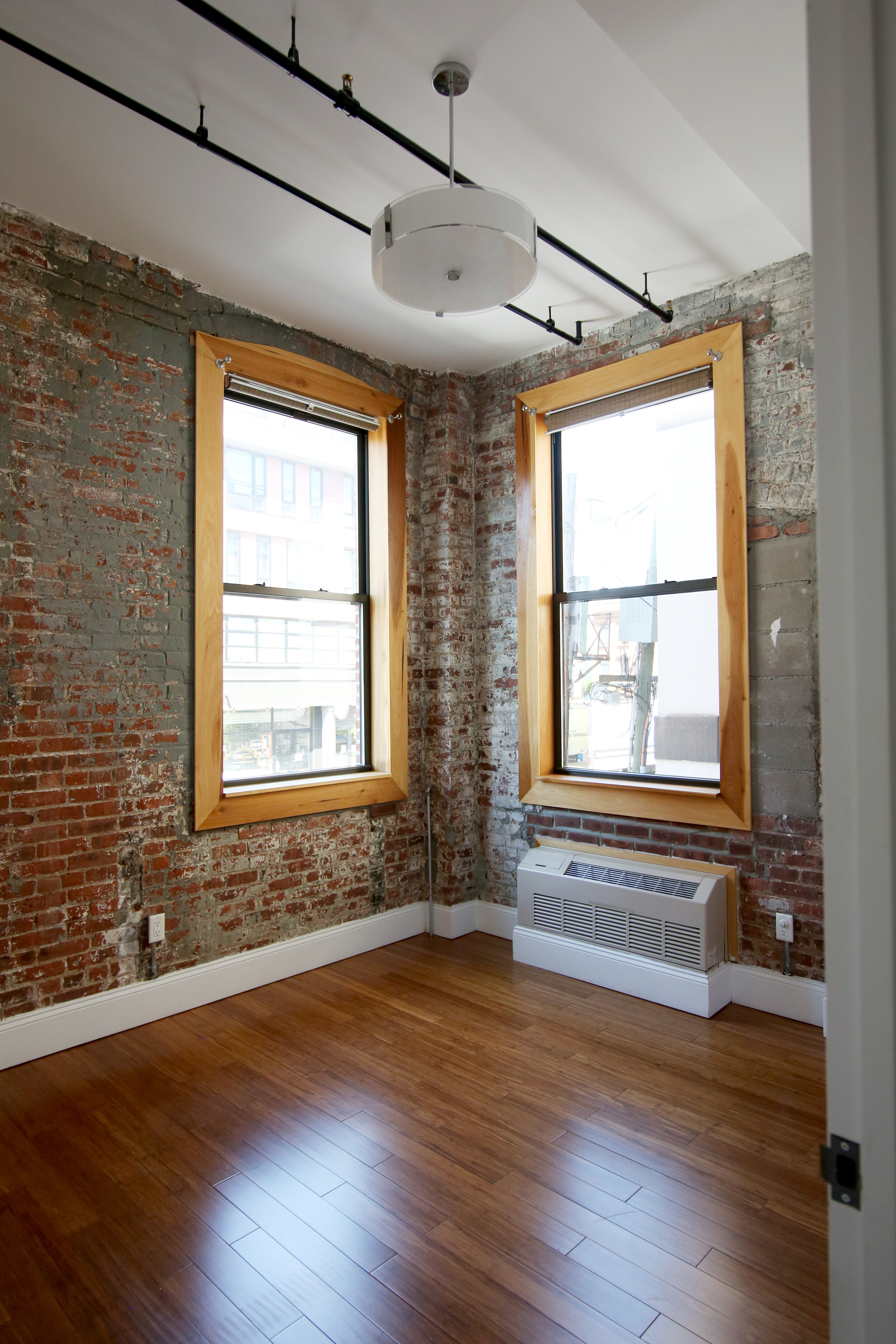 335 Throop Ave #1H_001.JPG