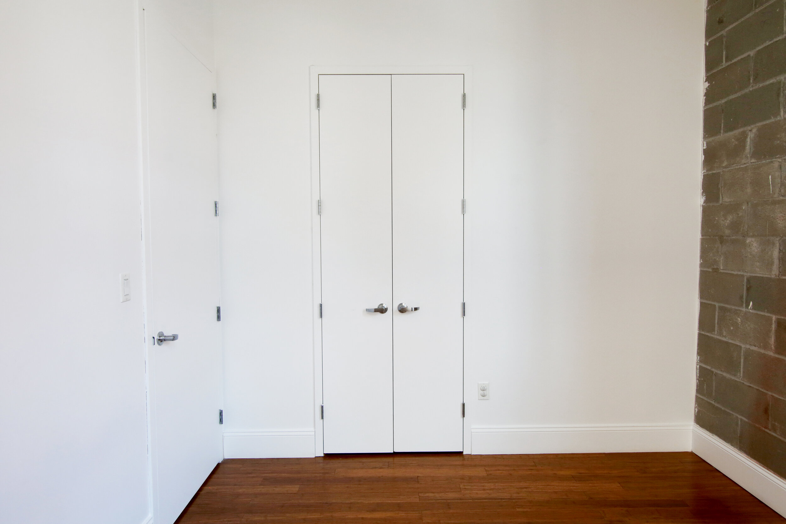 335 Throop Ave #1H_004.JPG