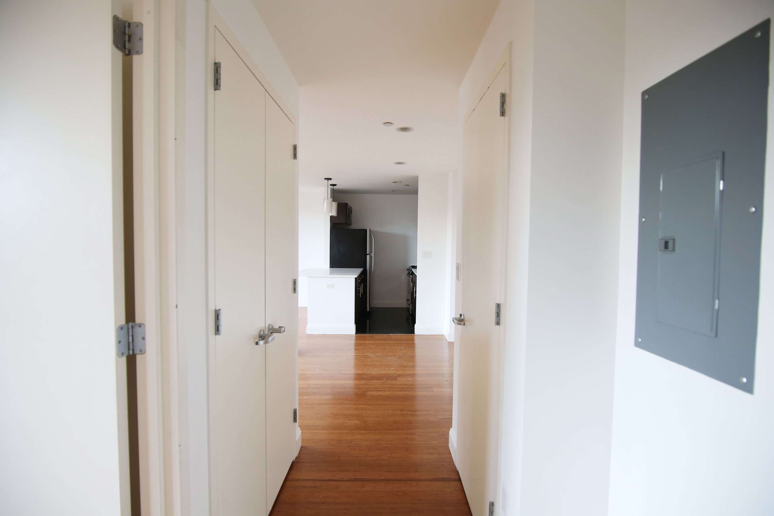 832 Dekalb #4E_008.JPG
